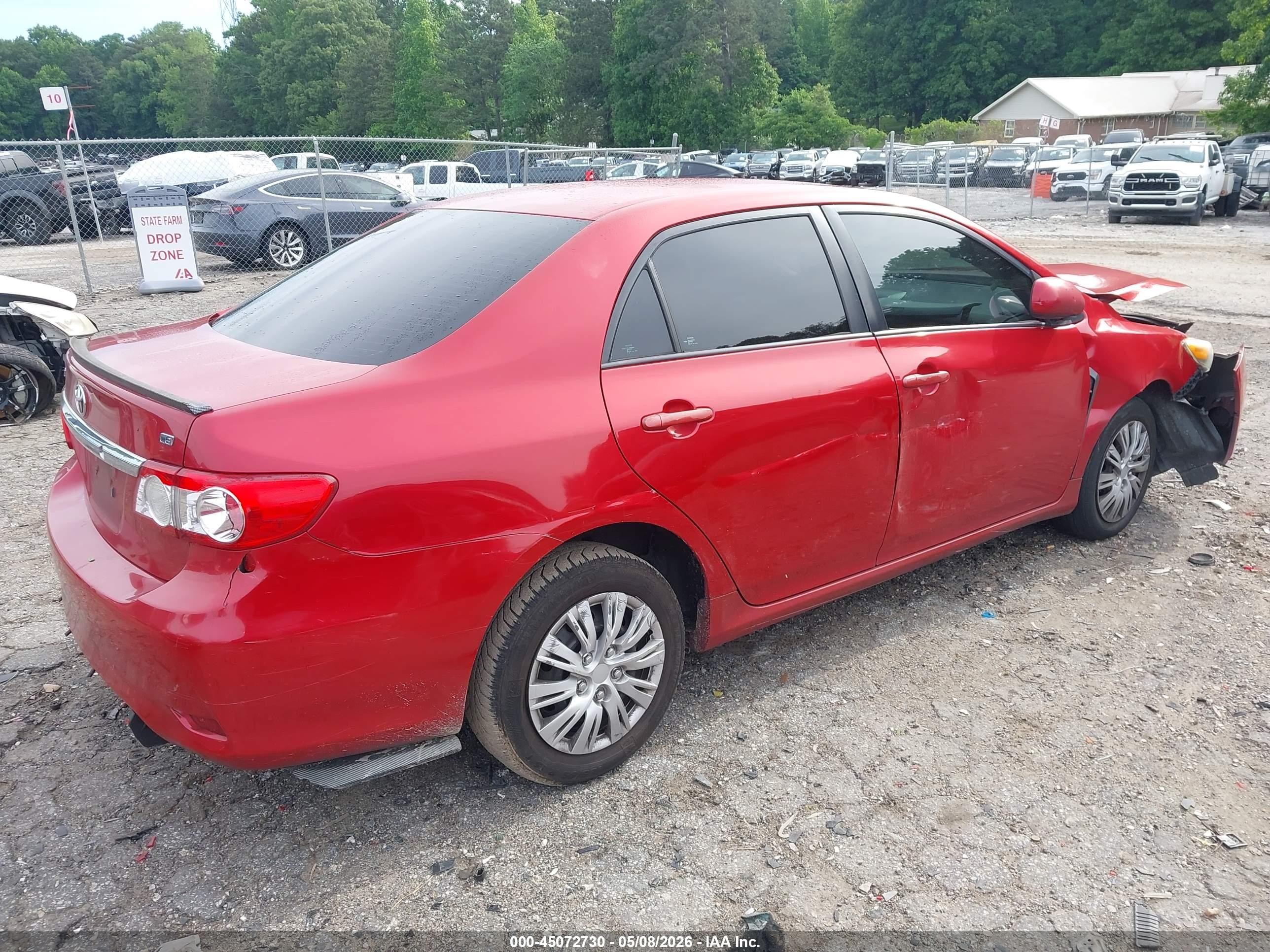 2011 Toyota Corolla Le Red vin: 2T1BU4EE3BC622917