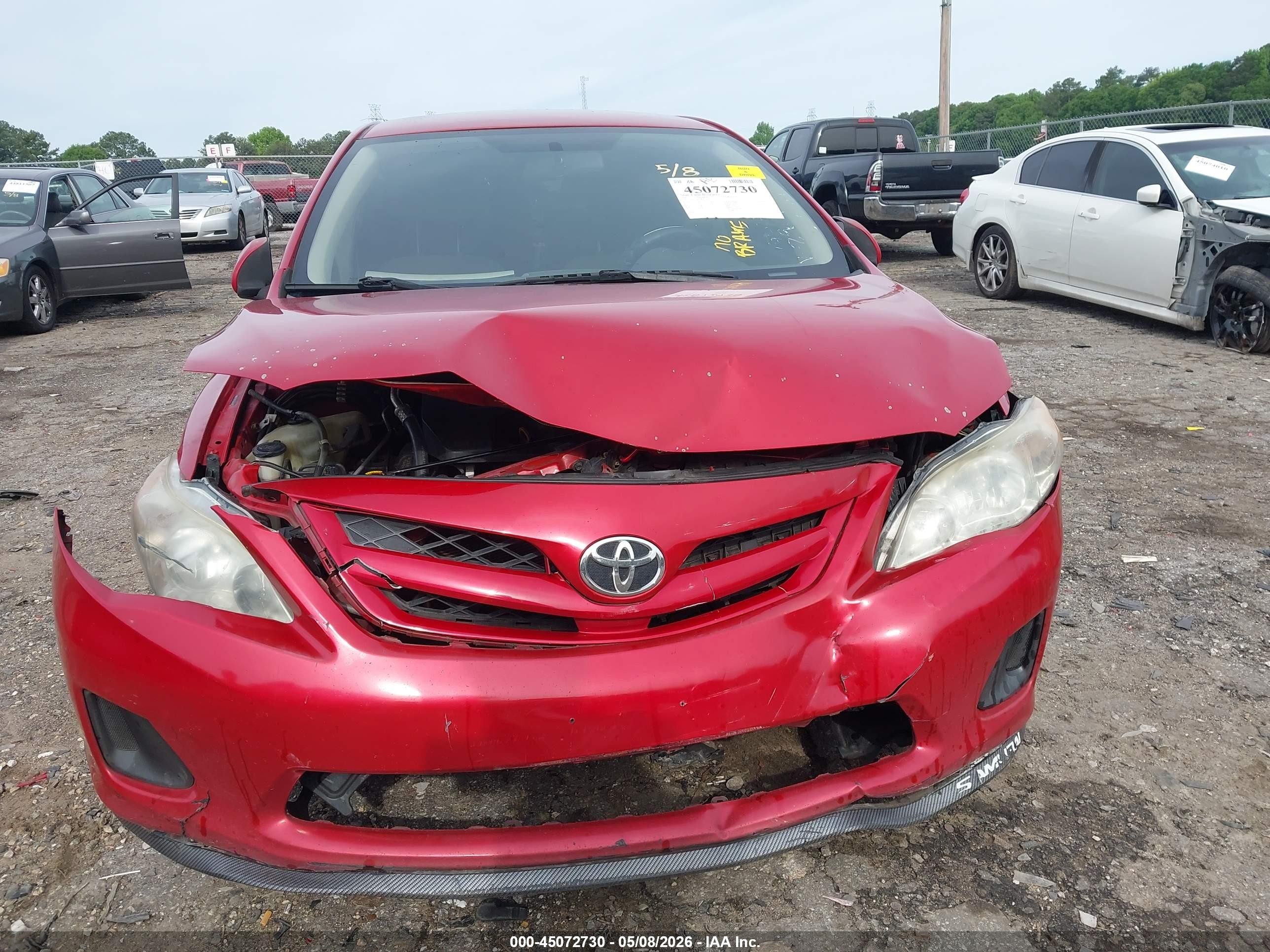 2011 Toyota Corolla Le Red vin: 2T1BU4EE3BC622917