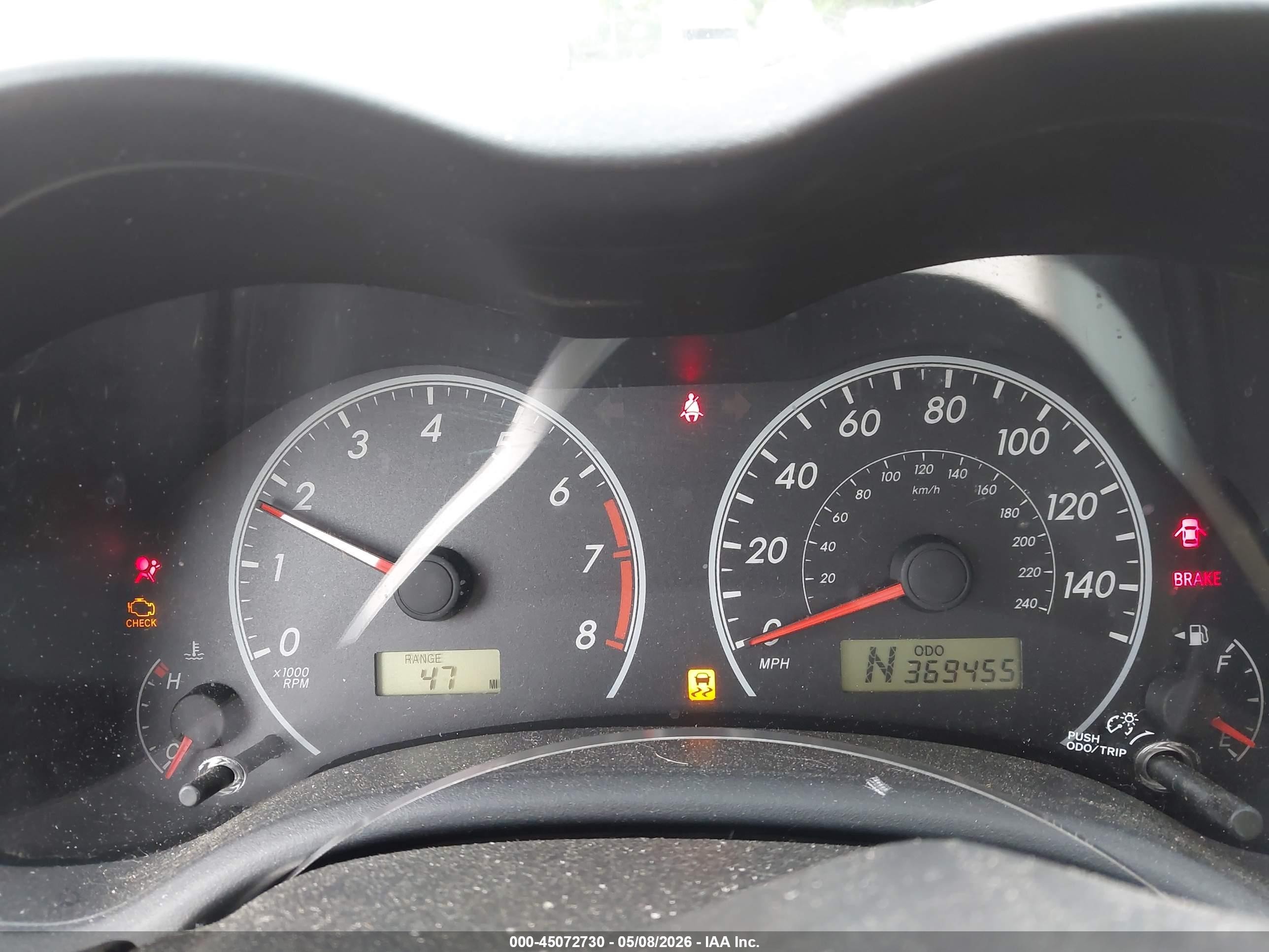 2011 Toyota Corolla Le Red vin: 2T1BU4EE3BC622917