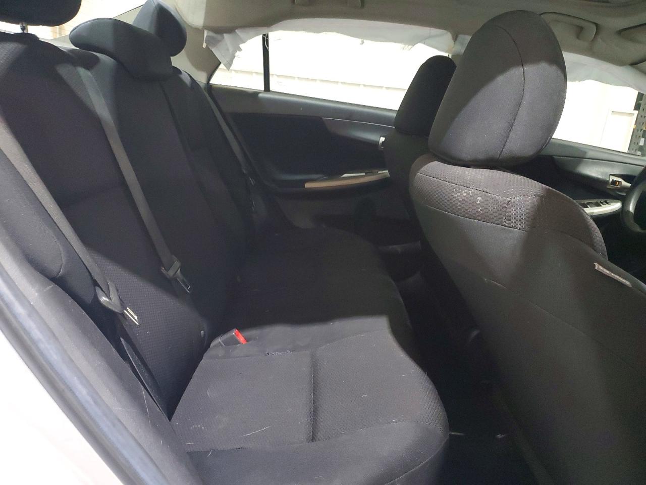 2011 Toyota Corolla S Silver vin: 2T1BU4EE3BC623825