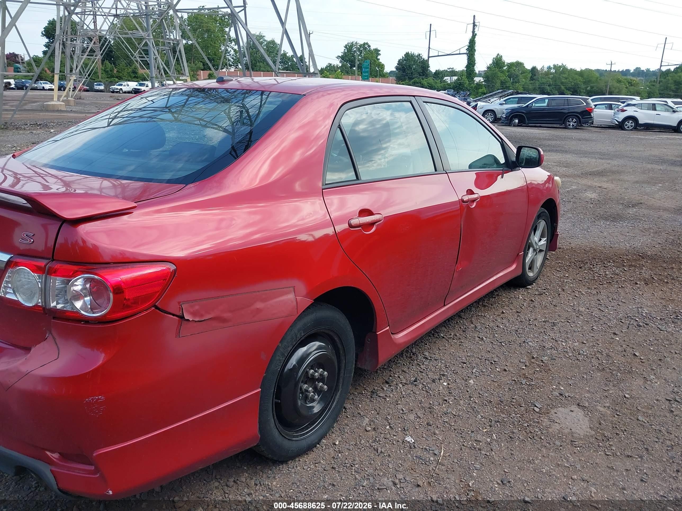 2011 Toyota Corolla S Red vin: 2T1BU4EE3BC629639