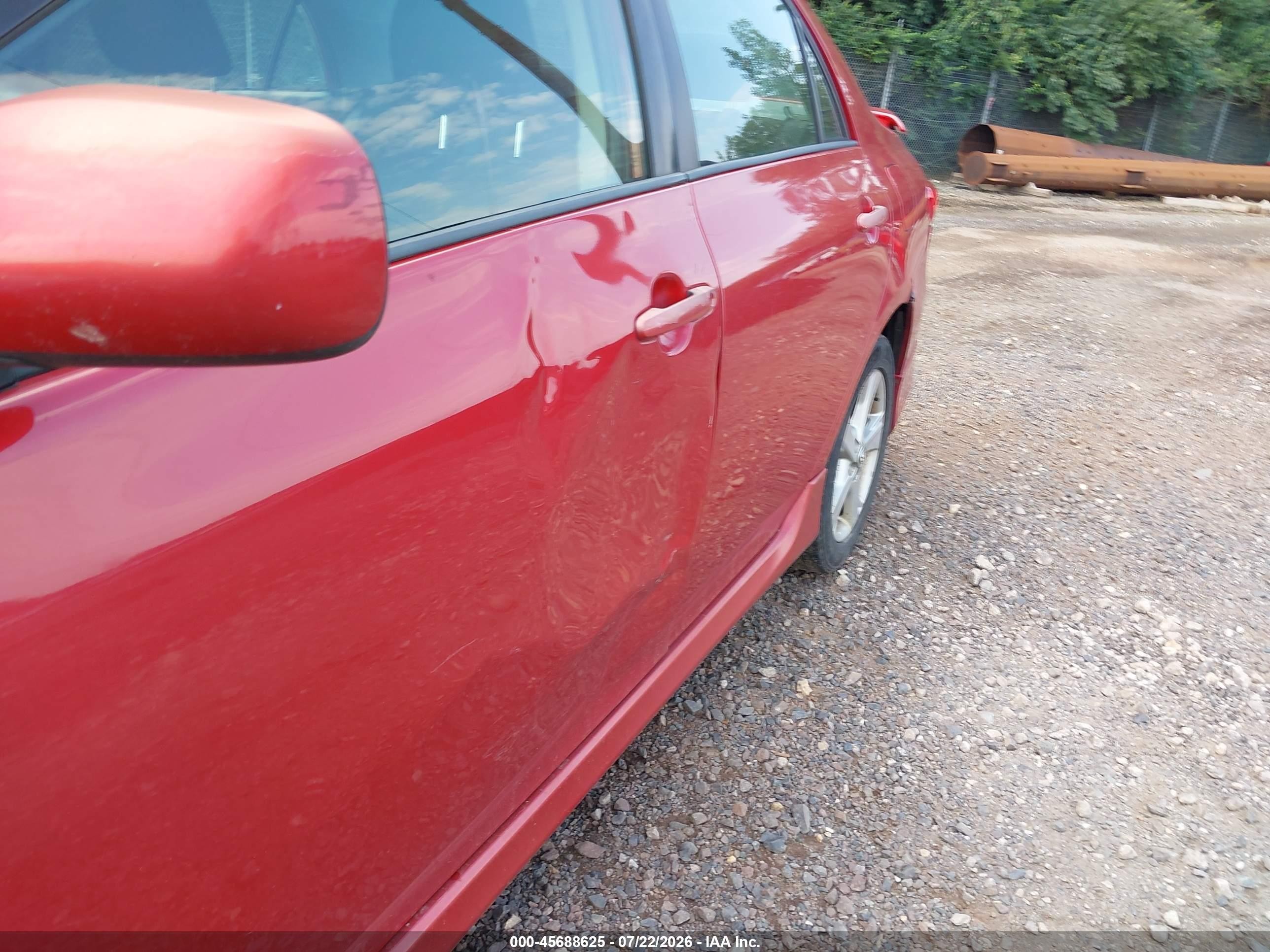 2011 Toyota Corolla S Red vin: 2T1BU4EE3BC629639