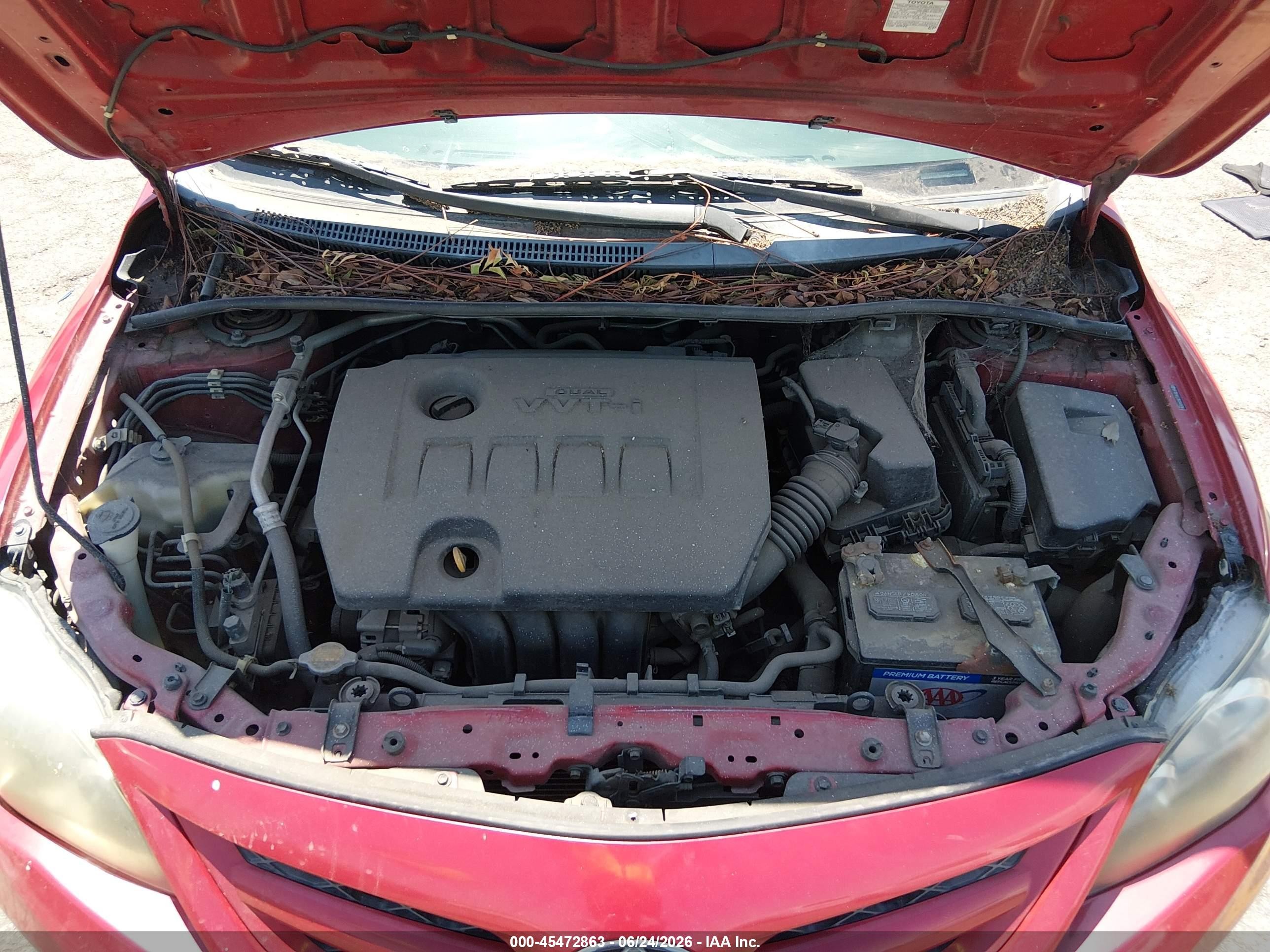 2011 Toyota Corolla S Red vin: 2T1BU4EE3BC640978