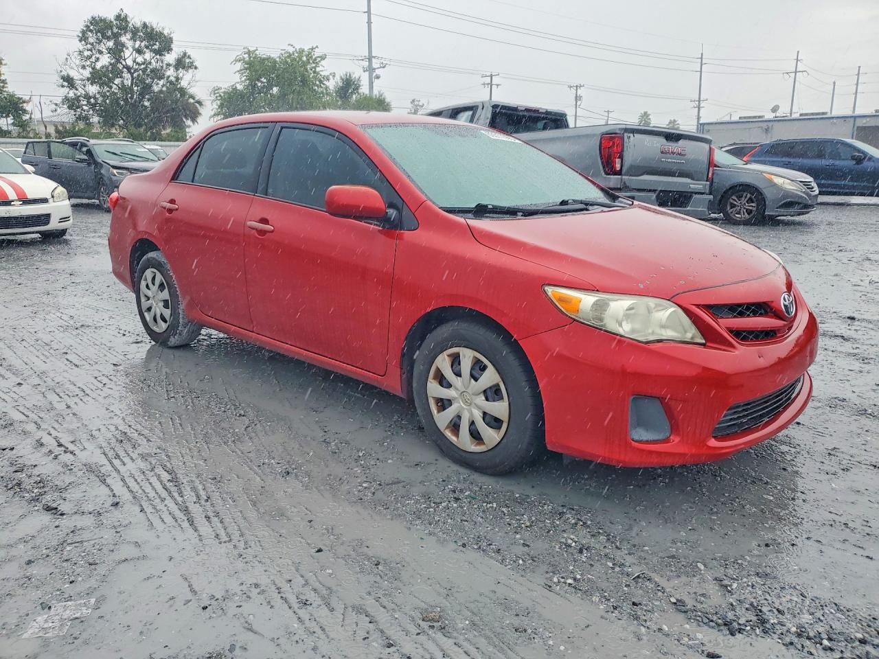 2011 Toyota Corolla Le Red vin: 2T1BU4EE3BC641600