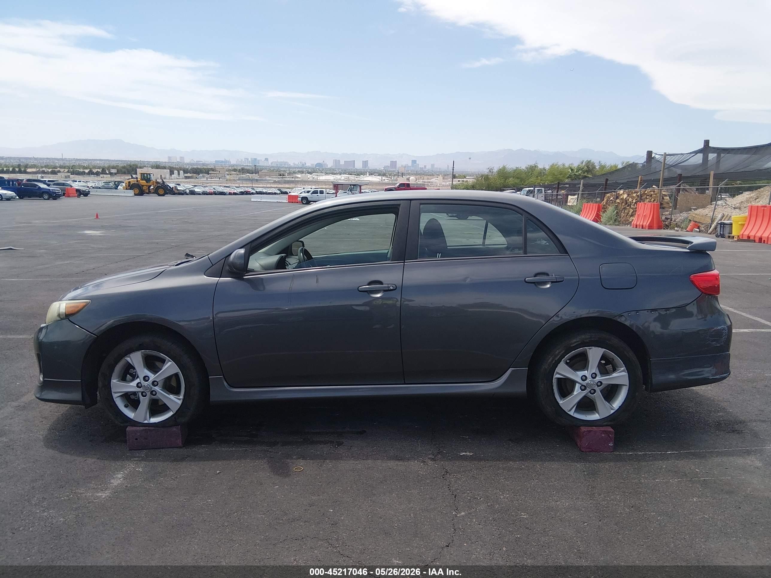 2011 Toyota Corolla S Серый vin: 2T1BU4EE3BC645727