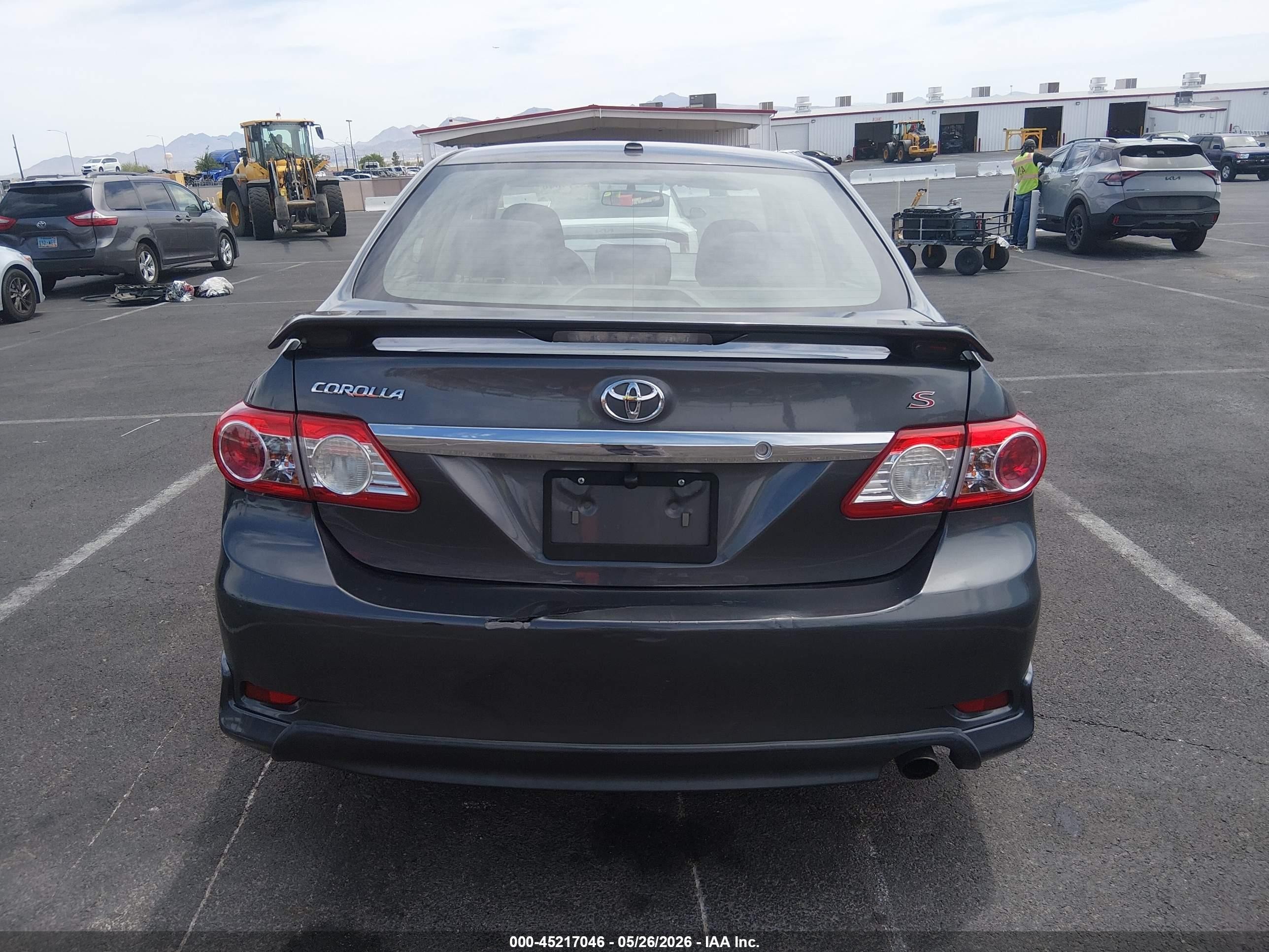 2011 Toyota Corolla S Серый vin: 2T1BU4EE3BC645727