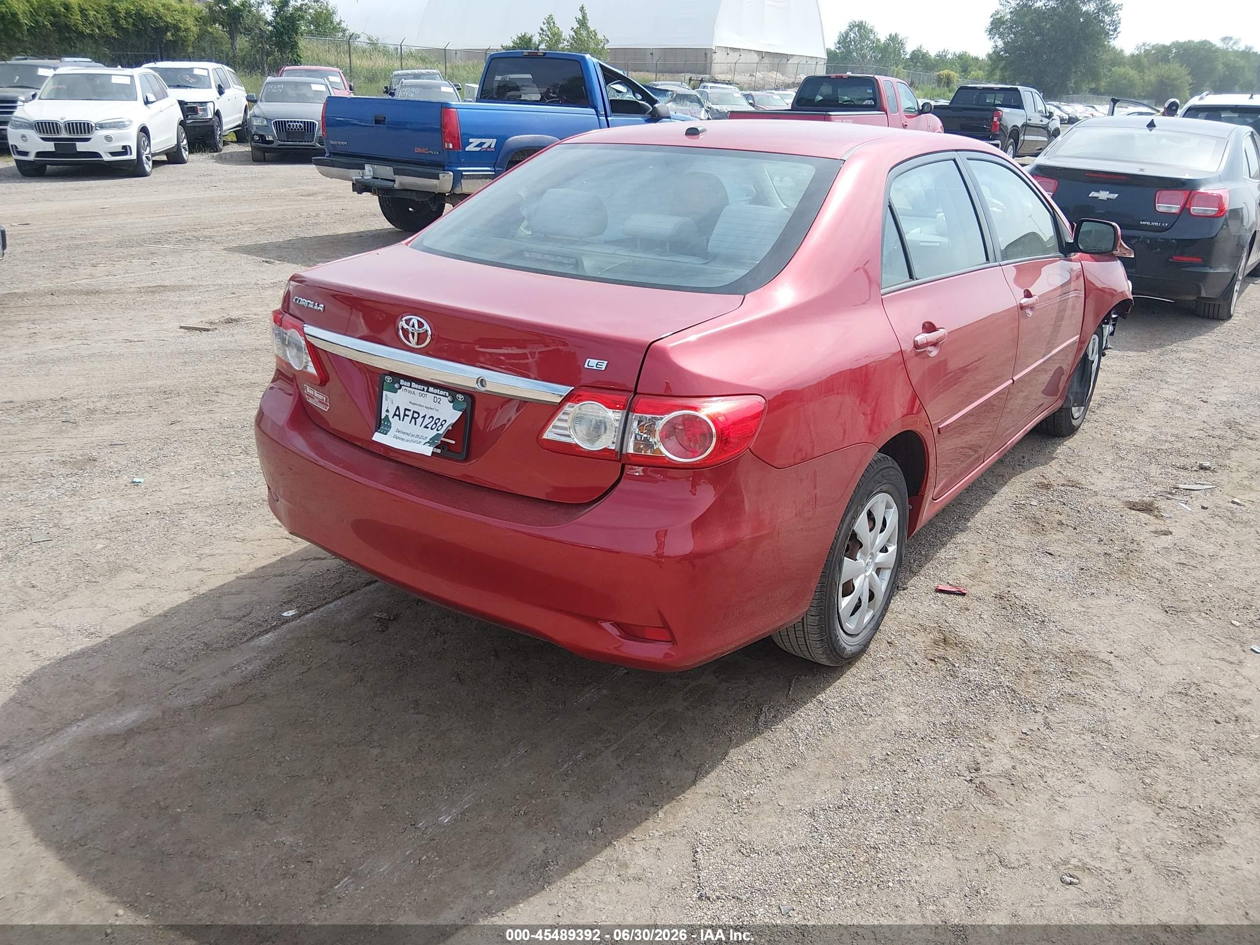2011 Toyota Corolla Le Red vin: 2T1BU4EE3BC656310