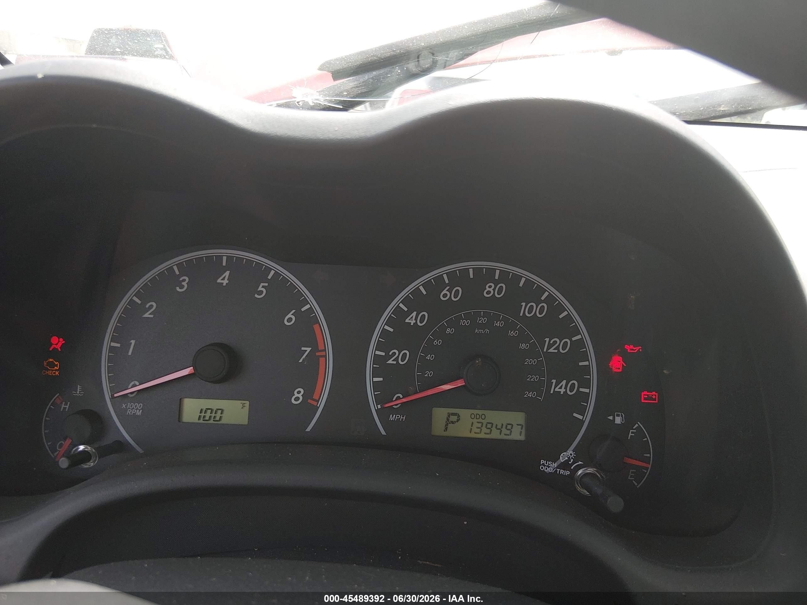 2011 Toyota Corolla Le Red vin: 2T1BU4EE3BC656310
