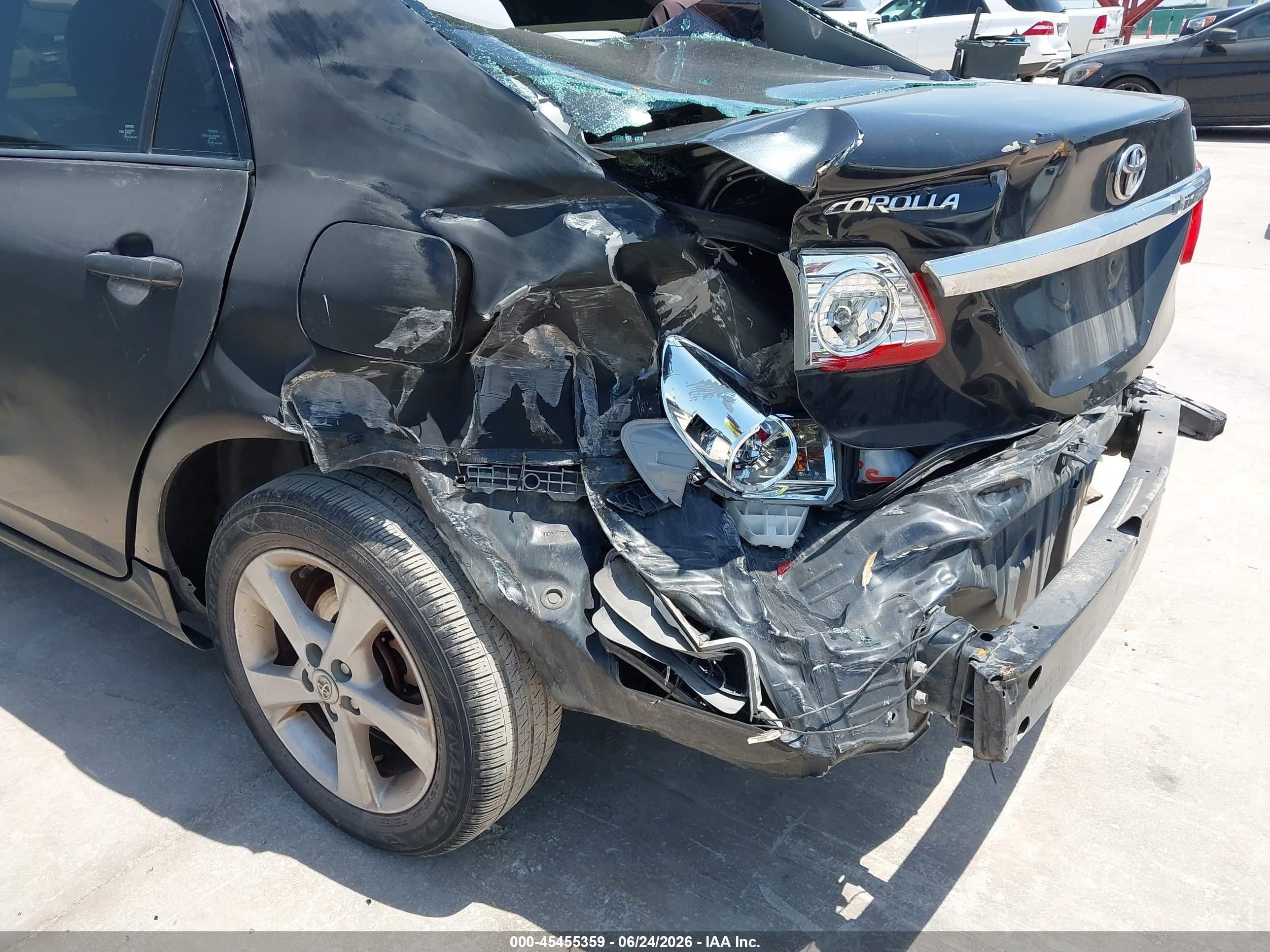 2011 Toyota Corolla   Black vin: 2T1BU4EE3BC657666