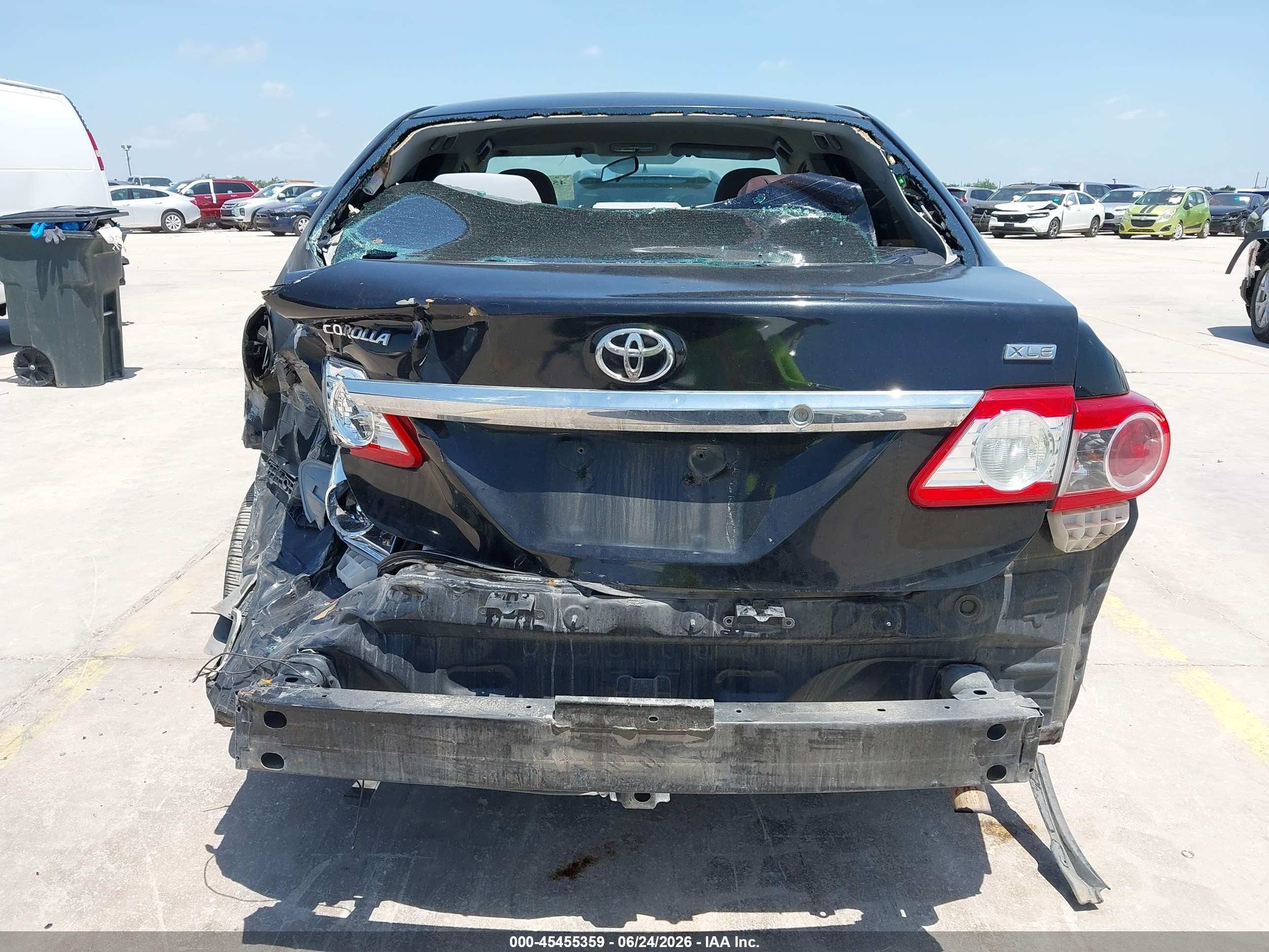 2011 Toyota Corolla   Black vin: 2T1BU4EE3BC657666