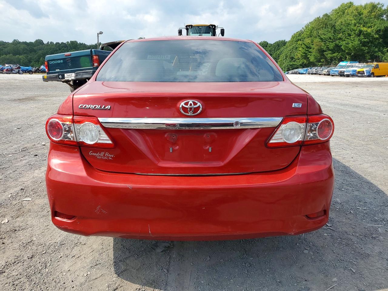 2011 Toyota Corolla Le Red vin: 2T1BU4EE3BC664844