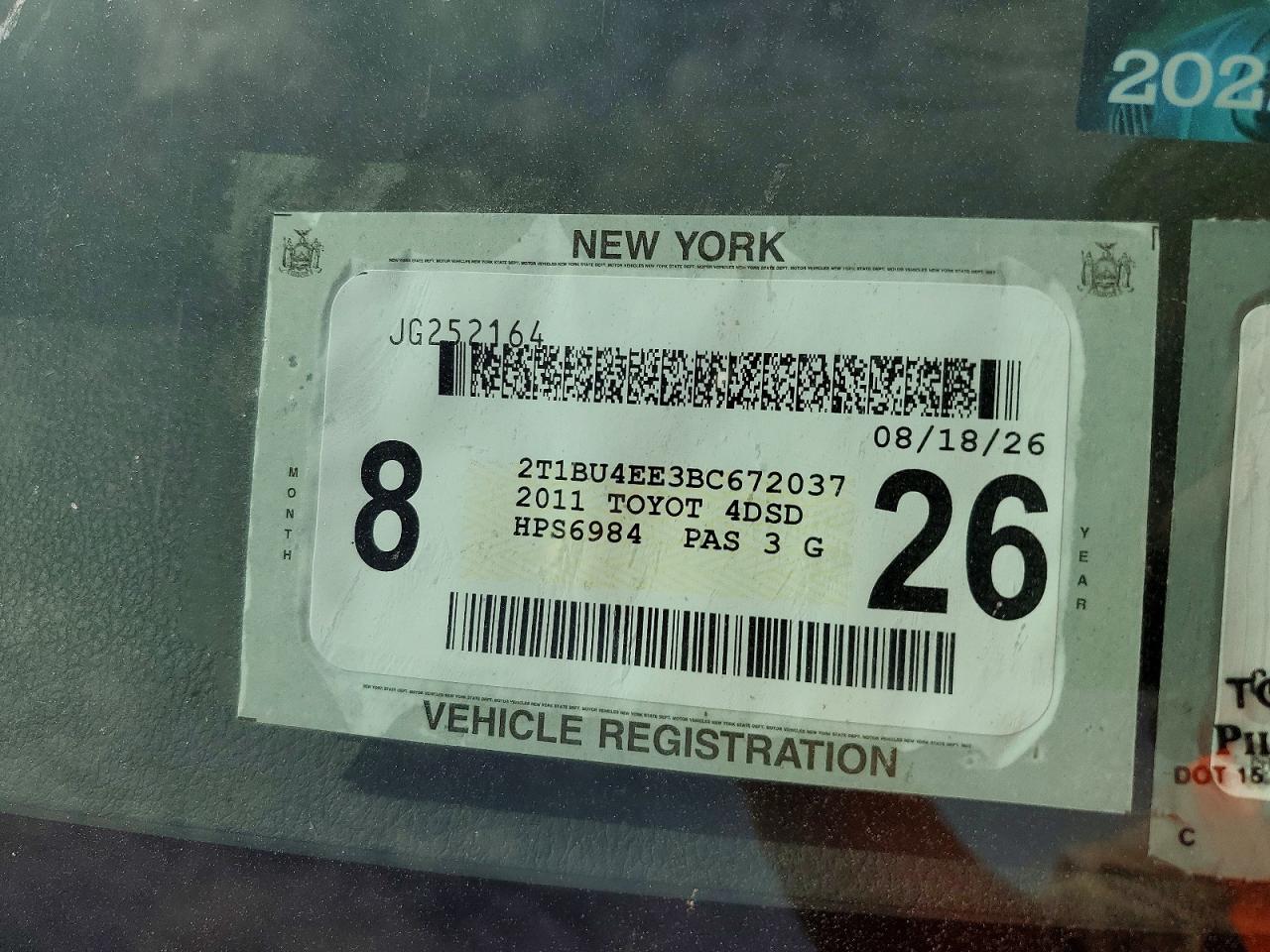 2011 Toyota Corolla Le Red vin: 2T1BU4EE3BC672037