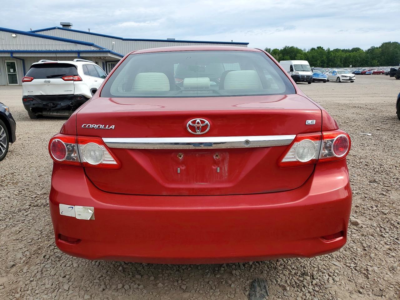 2011 Toyota Corolla Le Red vin: 2T1BU4EE3BC672037