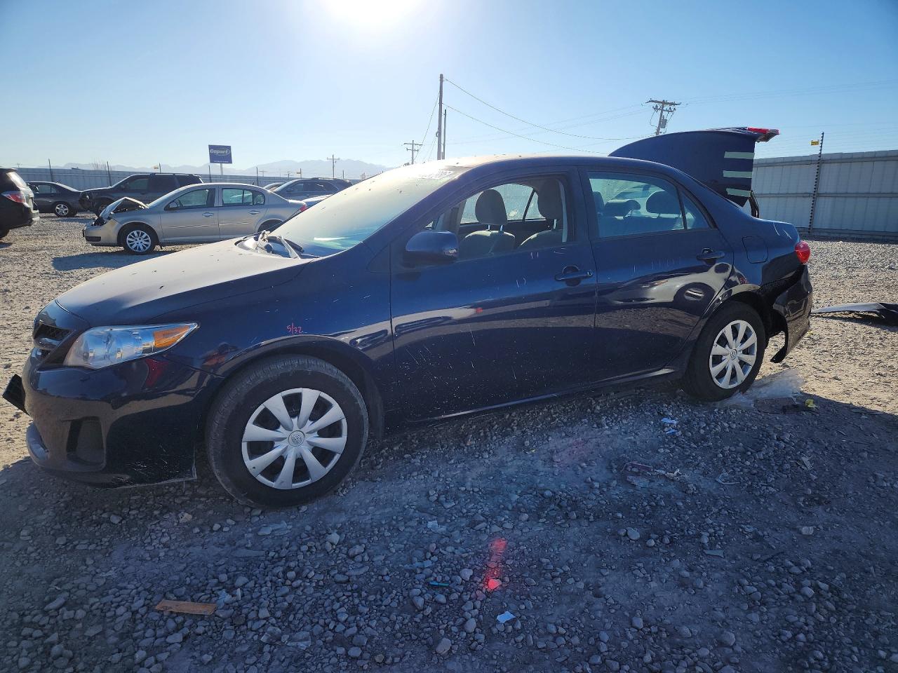 2011 Toyota Corolla Le Blue vin: 2T1BU4EE3BC672717