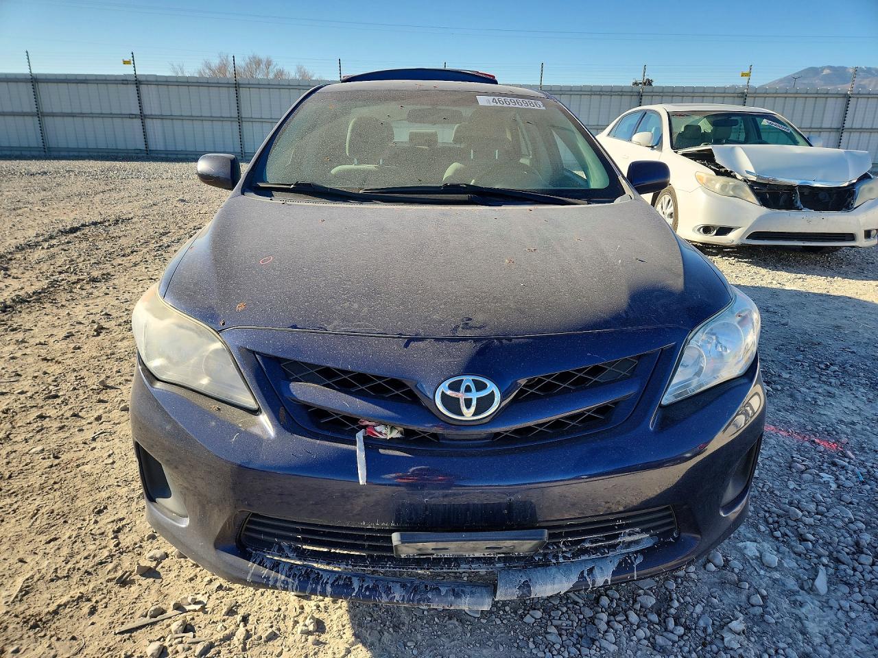 2011 Toyota Corolla Le Blue vin: 2T1BU4EE3BC672717