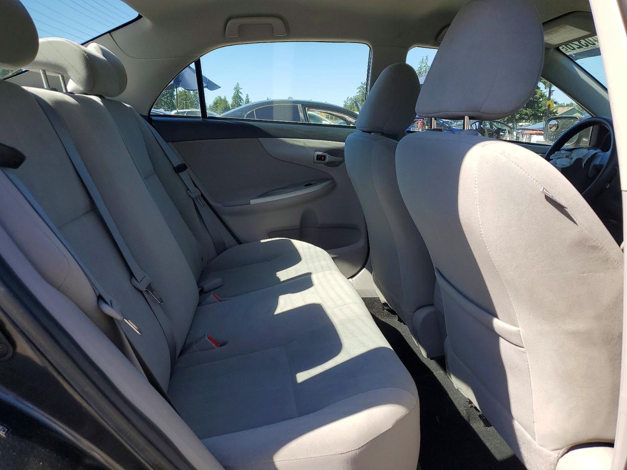 2011 Toyota Corolla Le Gray vin: 2T1BU4EE3BC698671