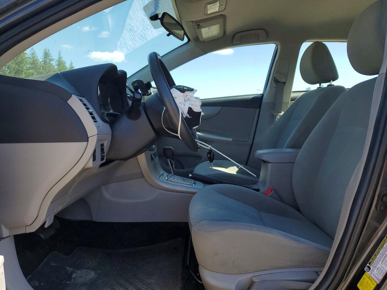 2011 Toyota Corolla Le Gray vin: 2T1BU4EE3BC698671
