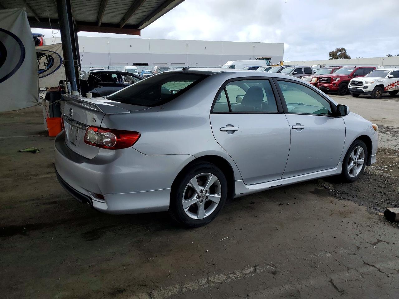 2011 Toyota Corolla S Silver vin: 2T1BU4EE3BC704193