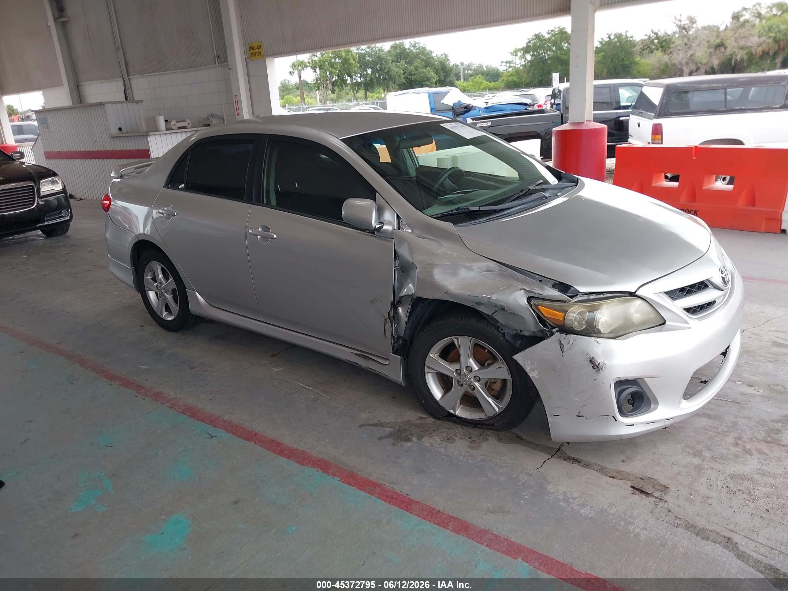 2011 Toyota Corolla S Silver vin: 2T1BU4EE3BC704971