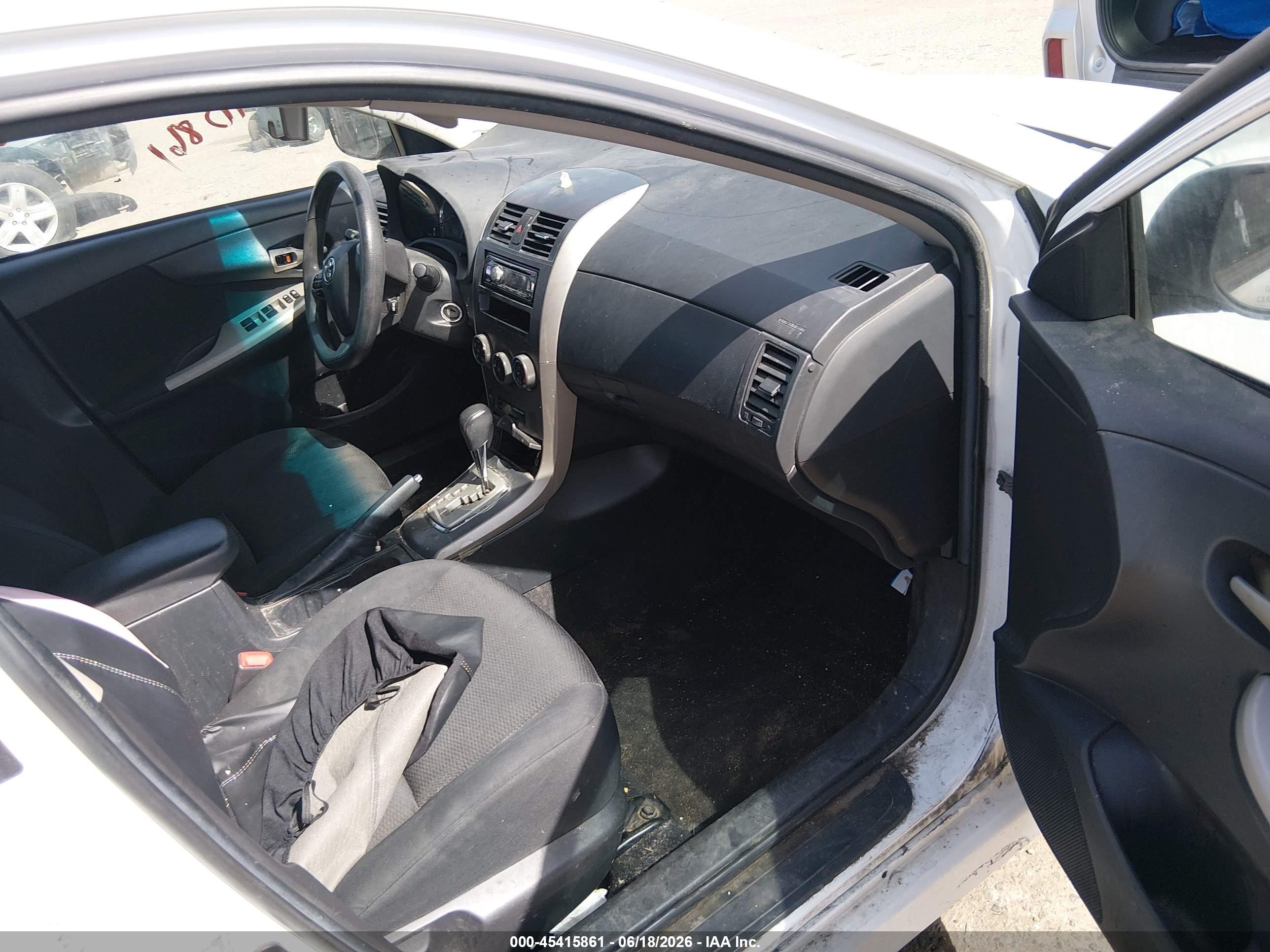2011 Toyota Corolla S White vin: 2T1BU4EE3BC707157