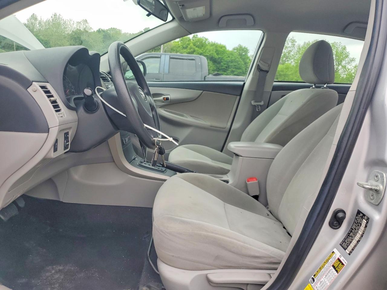 2011 Toyota Corolla Base Silver vin: 2T1BU4EE3BC708020