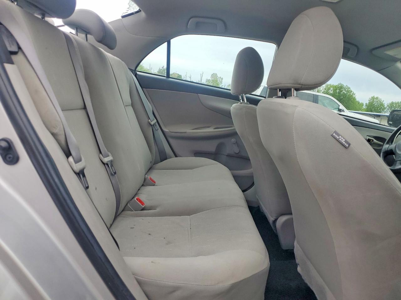 2011 Toyota Corolla Base Silver vin: 2T1BU4EE3BC708020