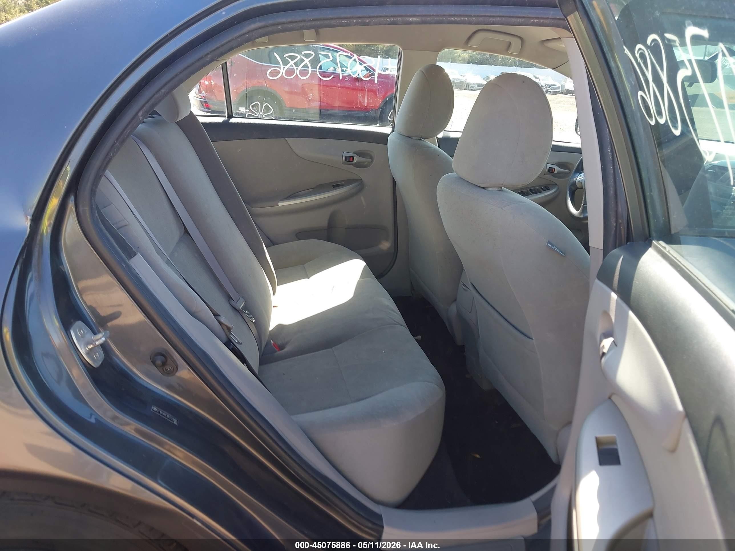 2011 Toyota Corolla Le Gray vin: 2T1BU4EE3BC723990
