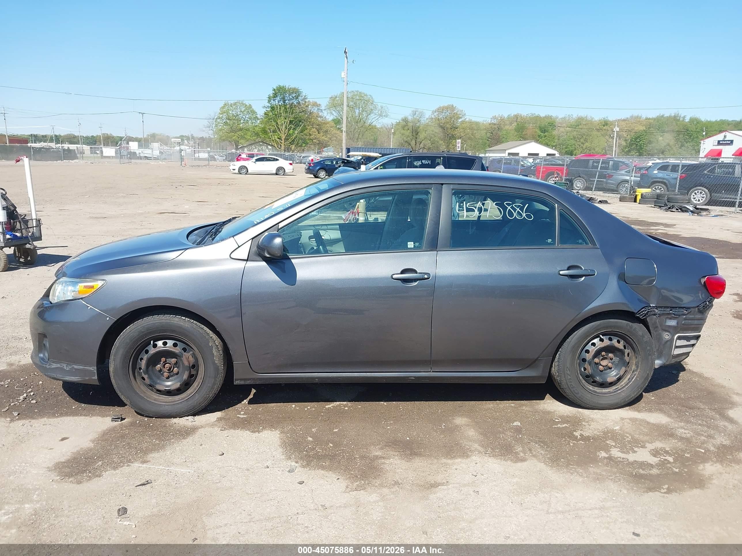 2011 Toyota Corolla Le Gray vin: 2T1BU4EE3BC723990