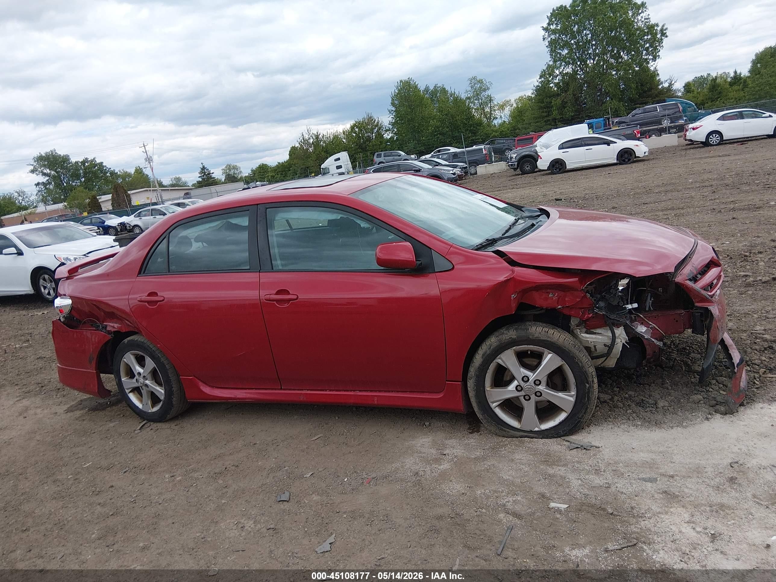 2011 Toyota Corolla S Red vin: 2T1BU4EE3BC730812