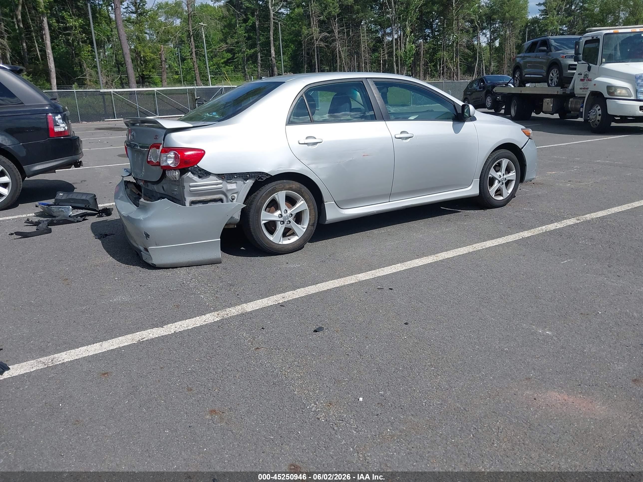 2011 Toyota Corolla S Silver vin: 2T1BU4EE3BC735914