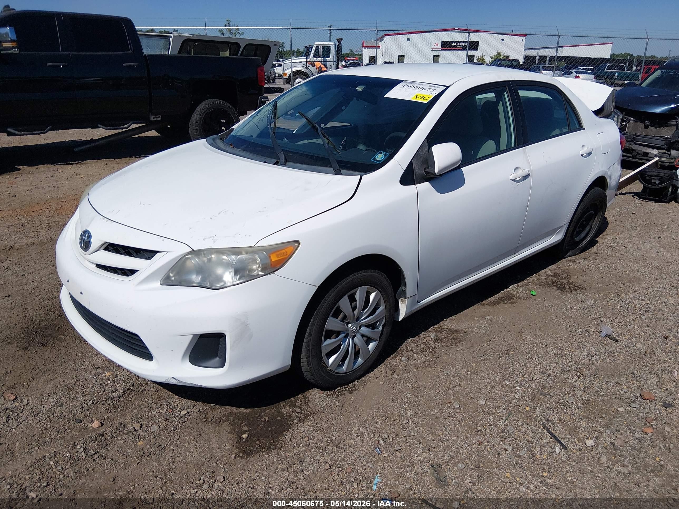 2012 Toyota Corolla Le White vin: 2T1BU4EE3CC759745