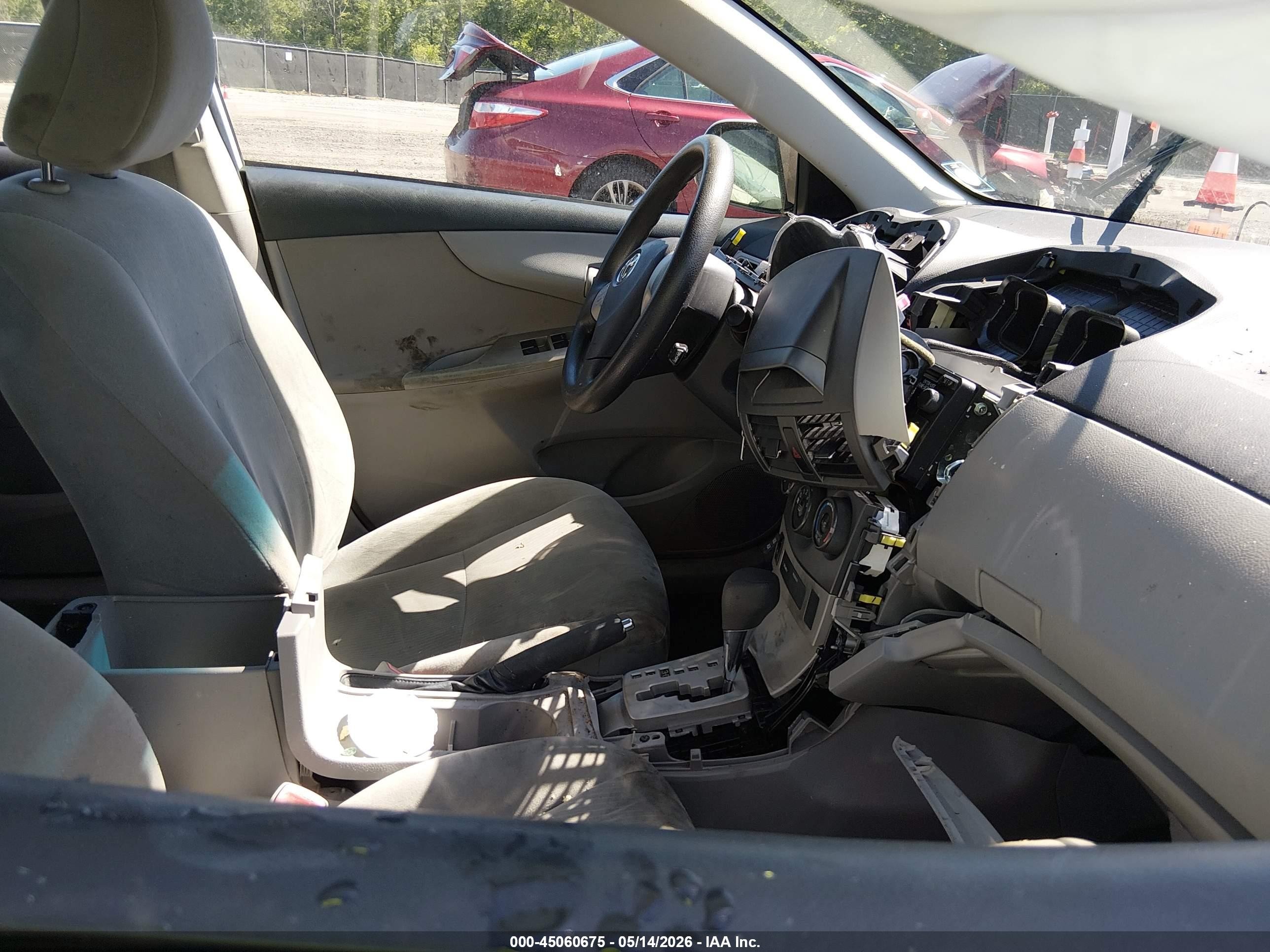 2012 Toyota Corolla Le White vin: 2T1BU4EE3CC759745