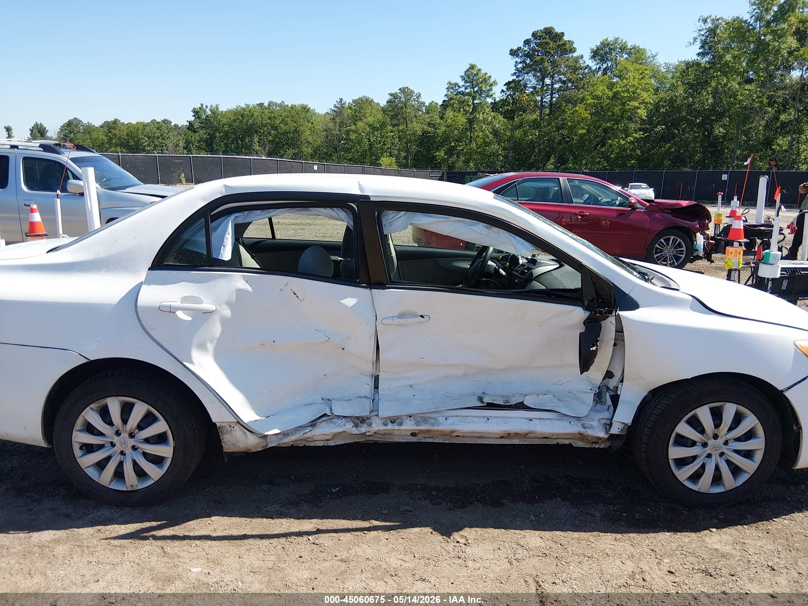 2012 Toyota Corolla Le White vin: 2T1BU4EE3CC759745