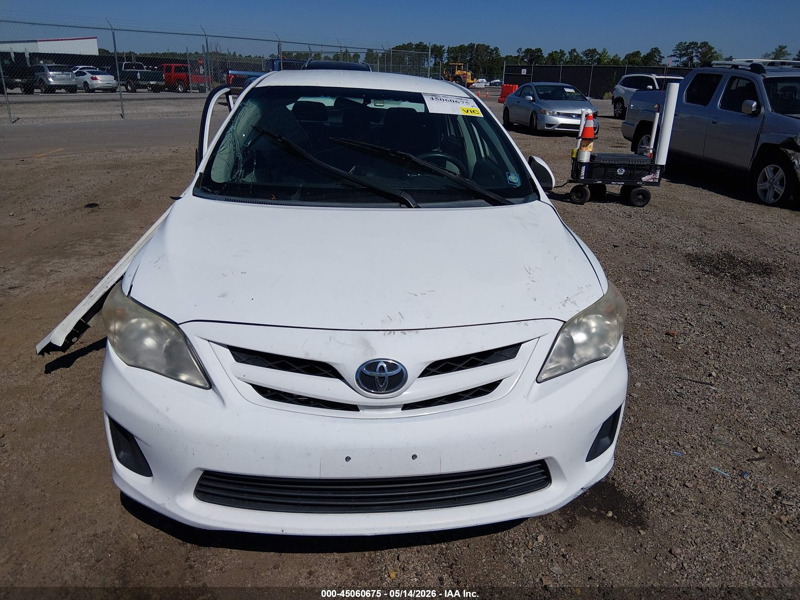 2012 Toyota Corolla Le White vin: 2T1BU4EE3CC759745