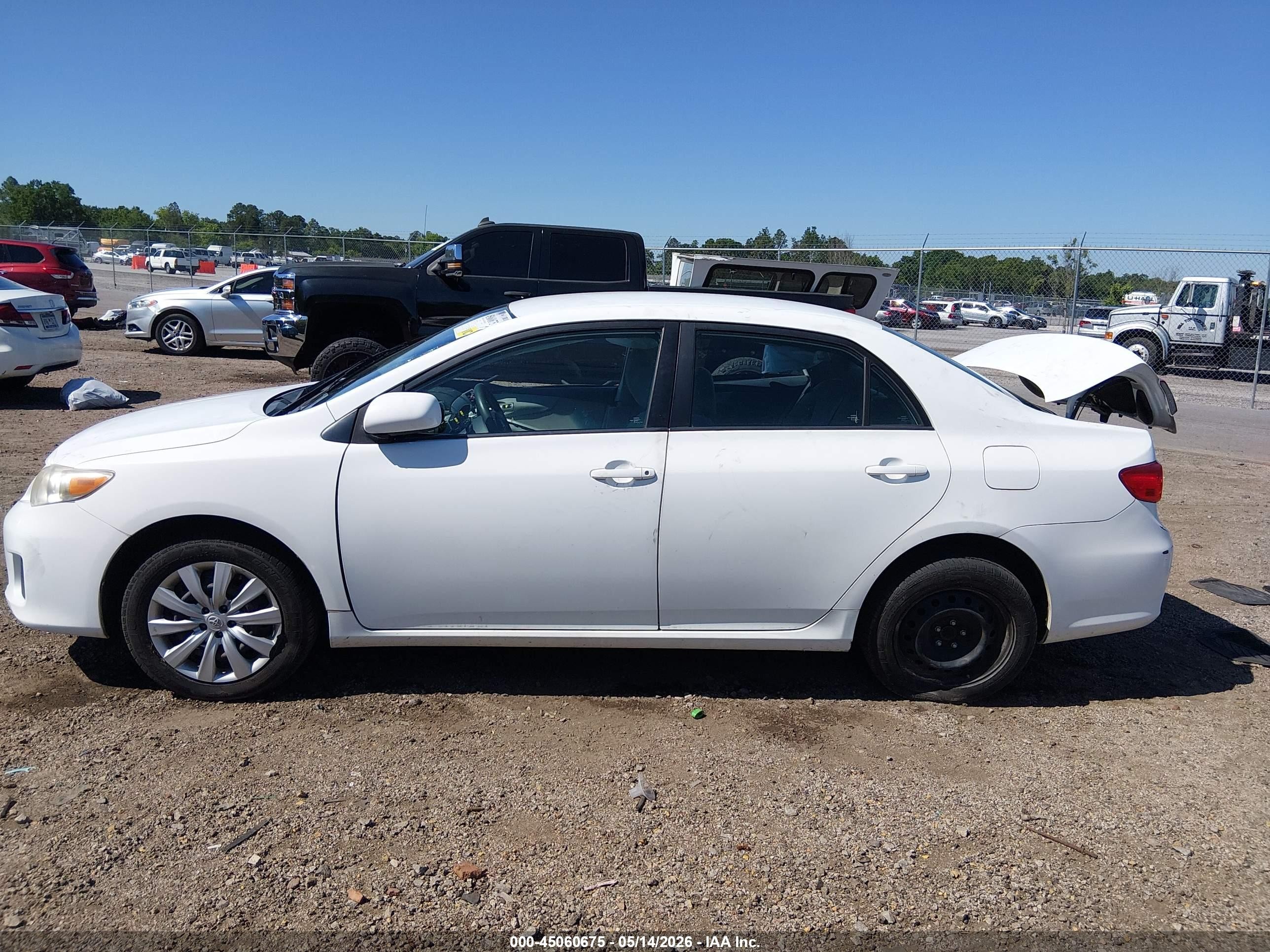 2012 Toyota Corolla Le White vin: 2T1BU4EE3CC759745