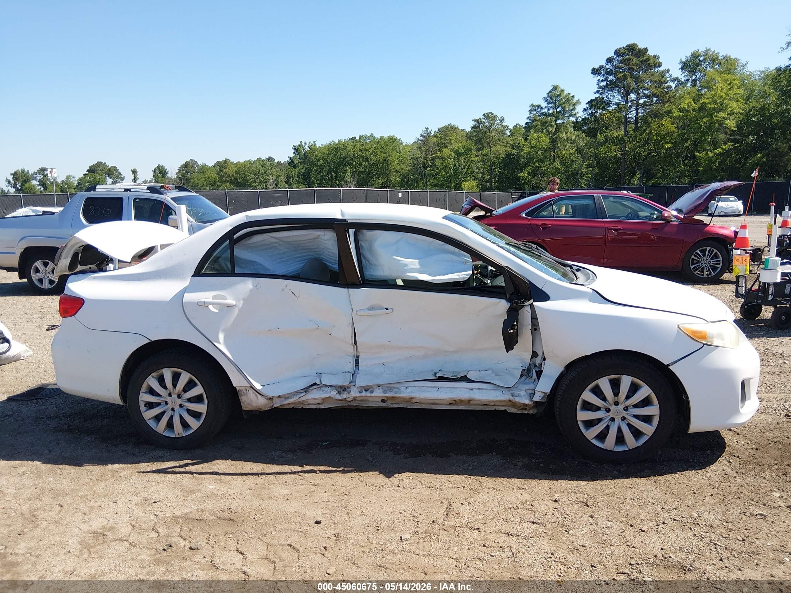 2012 Toyota Corolla Le White vin: 2T1BU4EE3CC759745