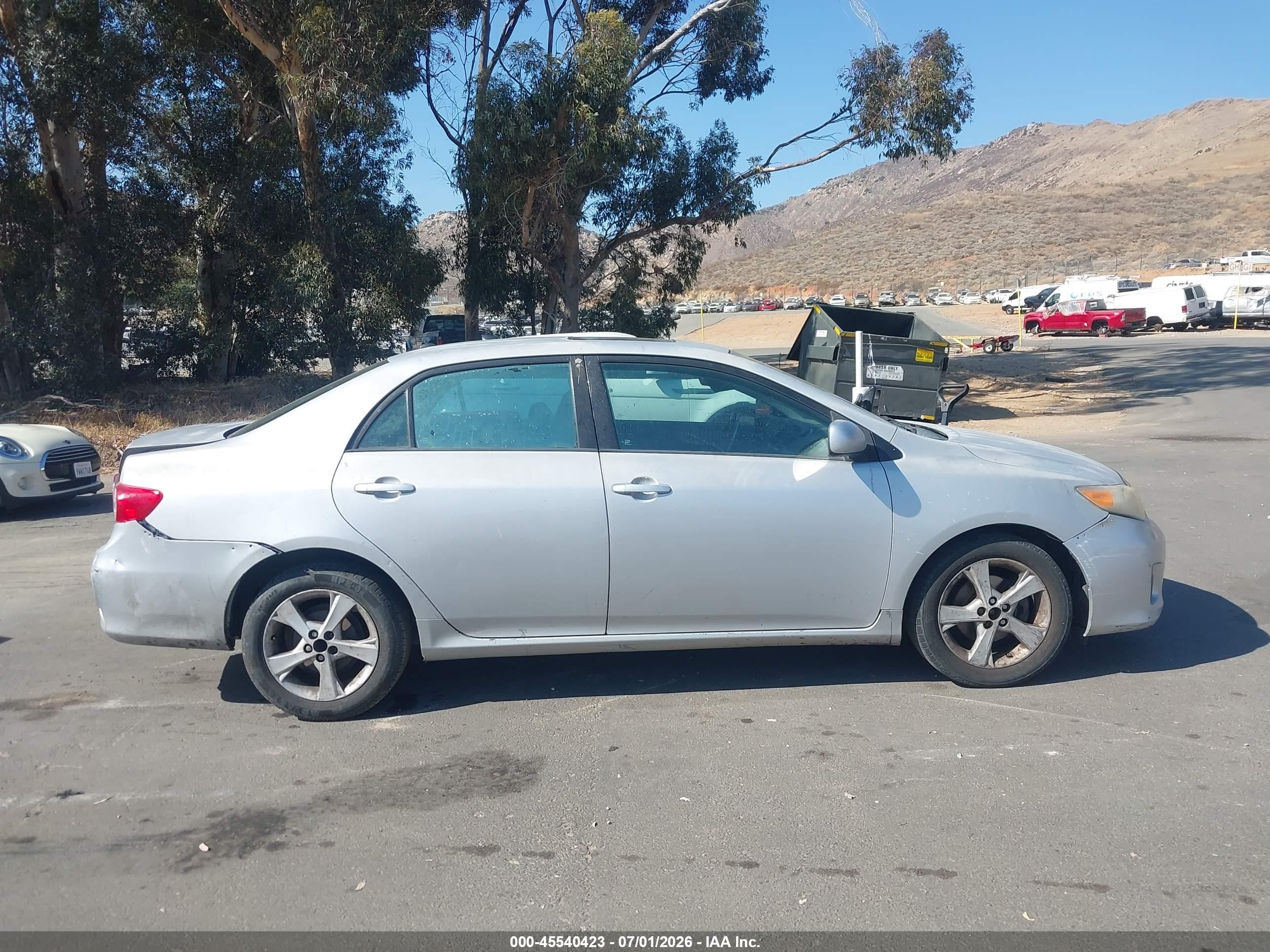 2012 Toyota Corolla Le Silver vin: 2T1BU4EE3CC767635