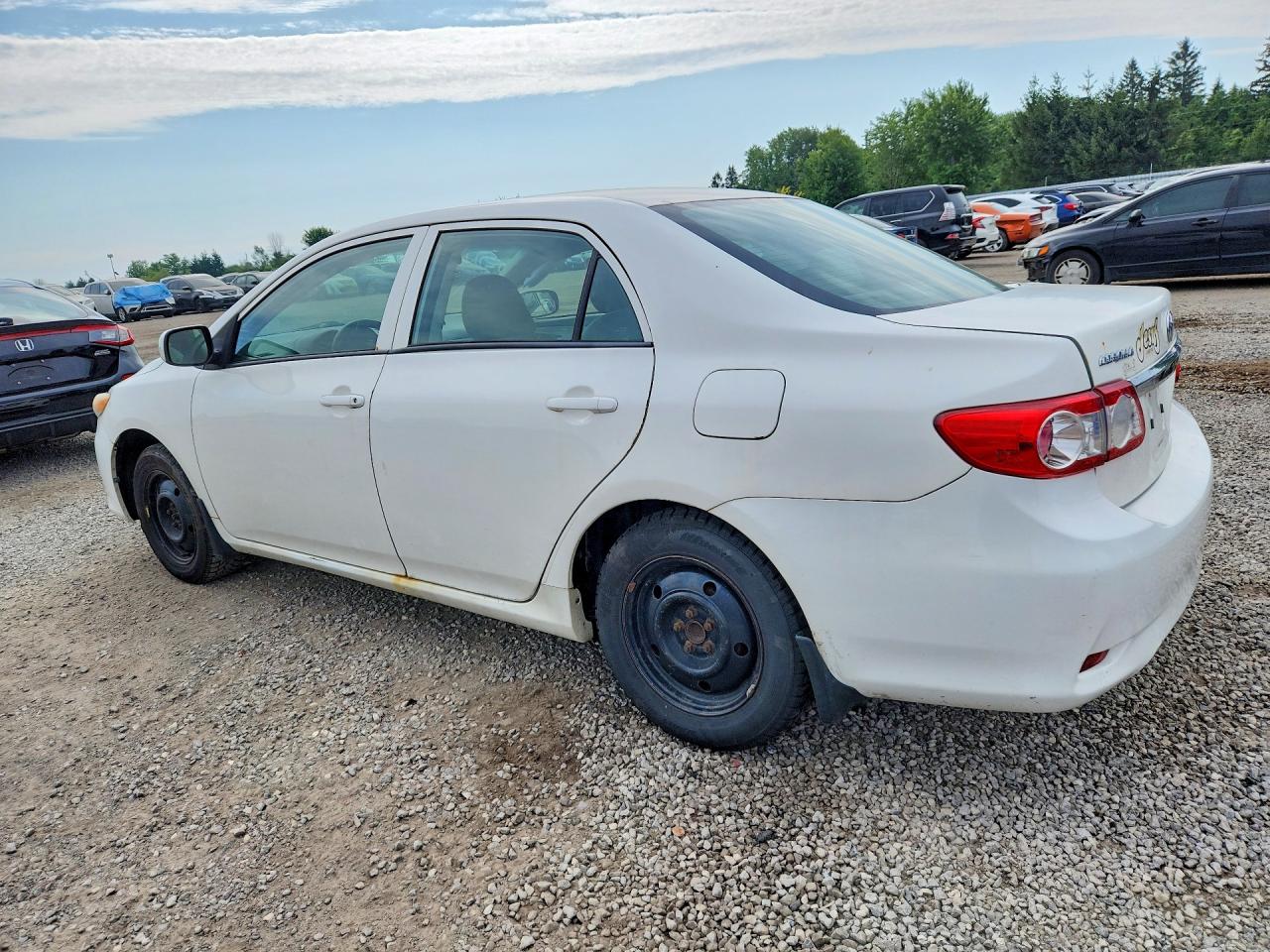 2012 Toyota Corolla Base White vin: 2T1BU4EE3CC783852