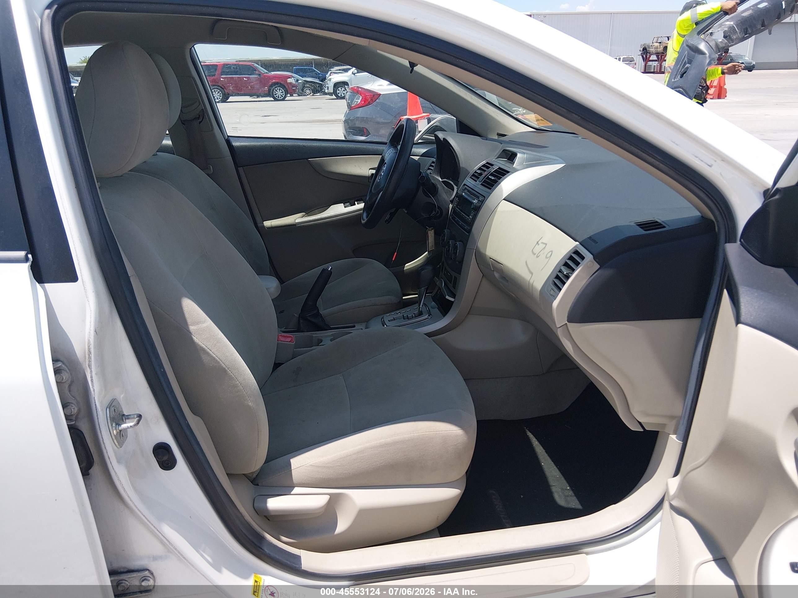 2012 Toyota Corolla Le Белый vin: 2T1BU4EE3CC787352