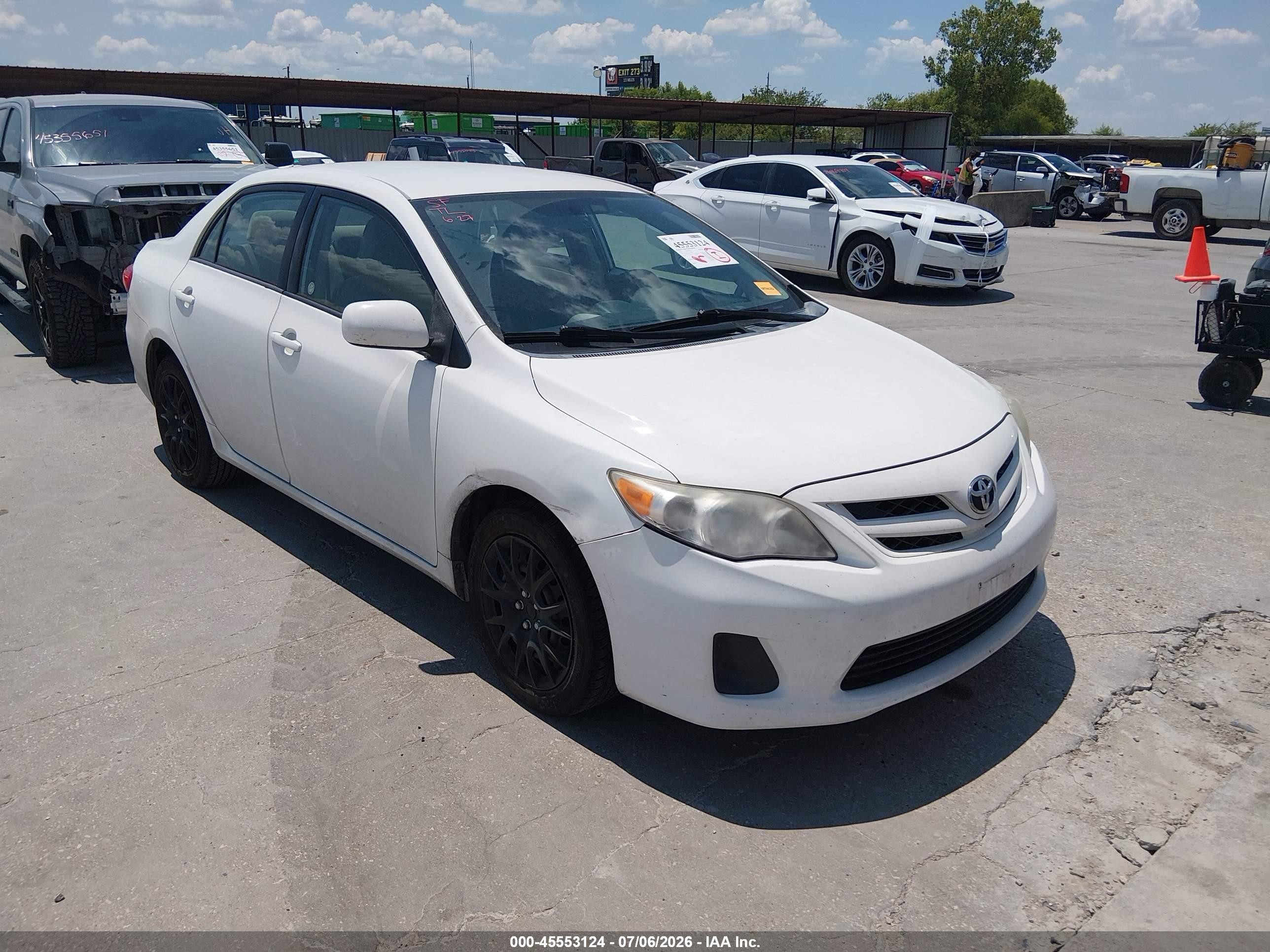 2012 Toyota Corolla Le White vin: 2T1BU4EE3CC787352