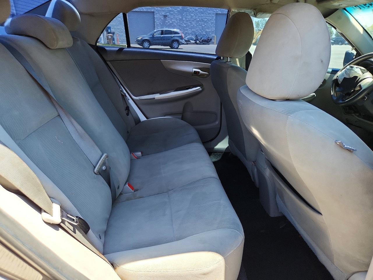 2012 Toyota Corolla Le Gray vin: 2T1BU4EE3CC798464