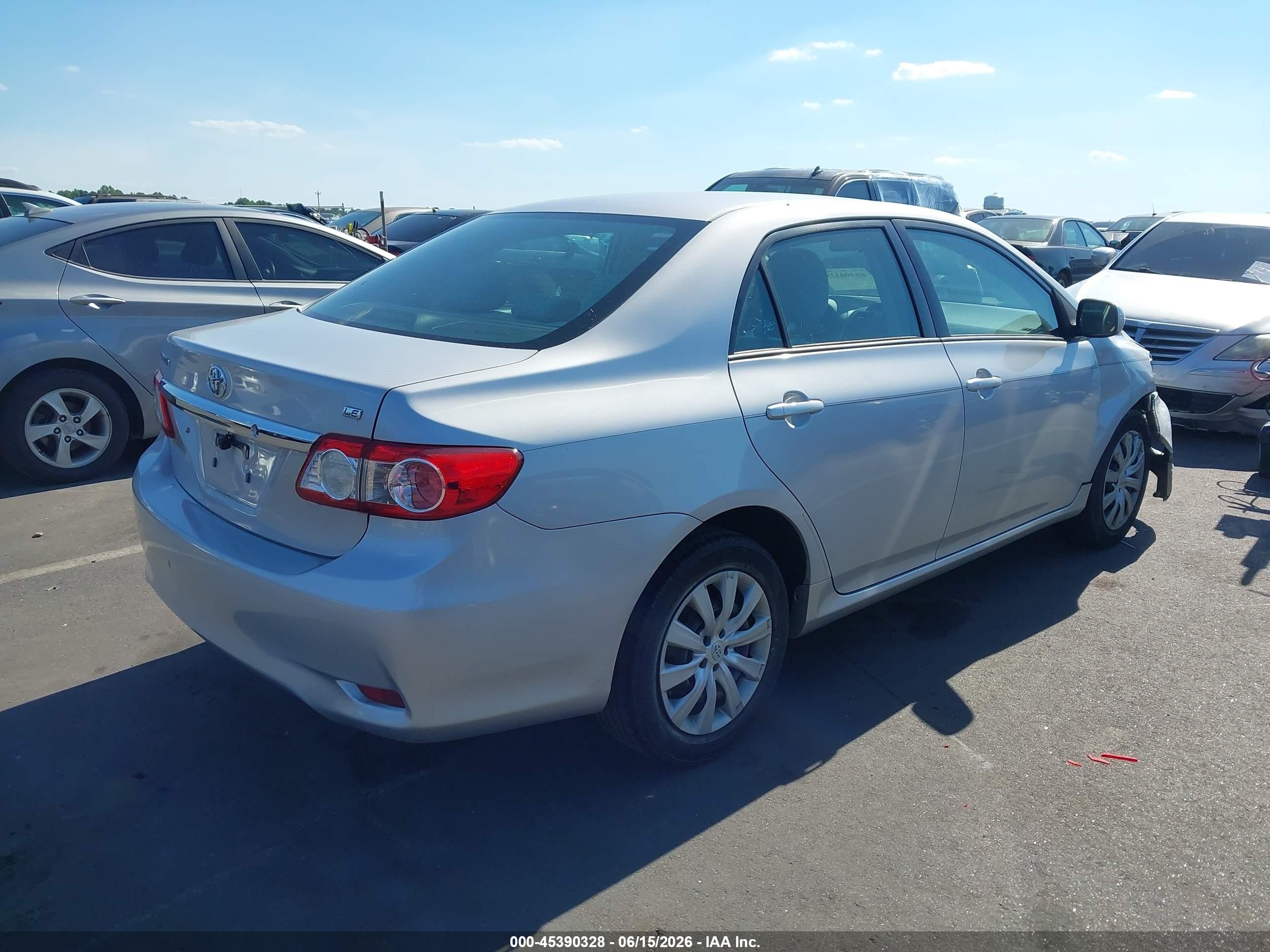 2012 Toyota Corolla Le Silver vin: 2T1BU4EE3CC802898