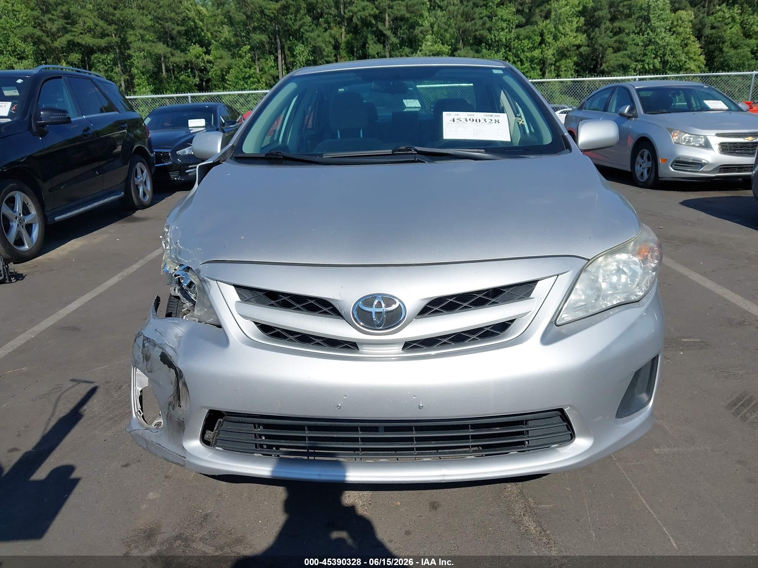2012 Toyota Corolla Le Silver vin: 2T1BU4EE3CC802898