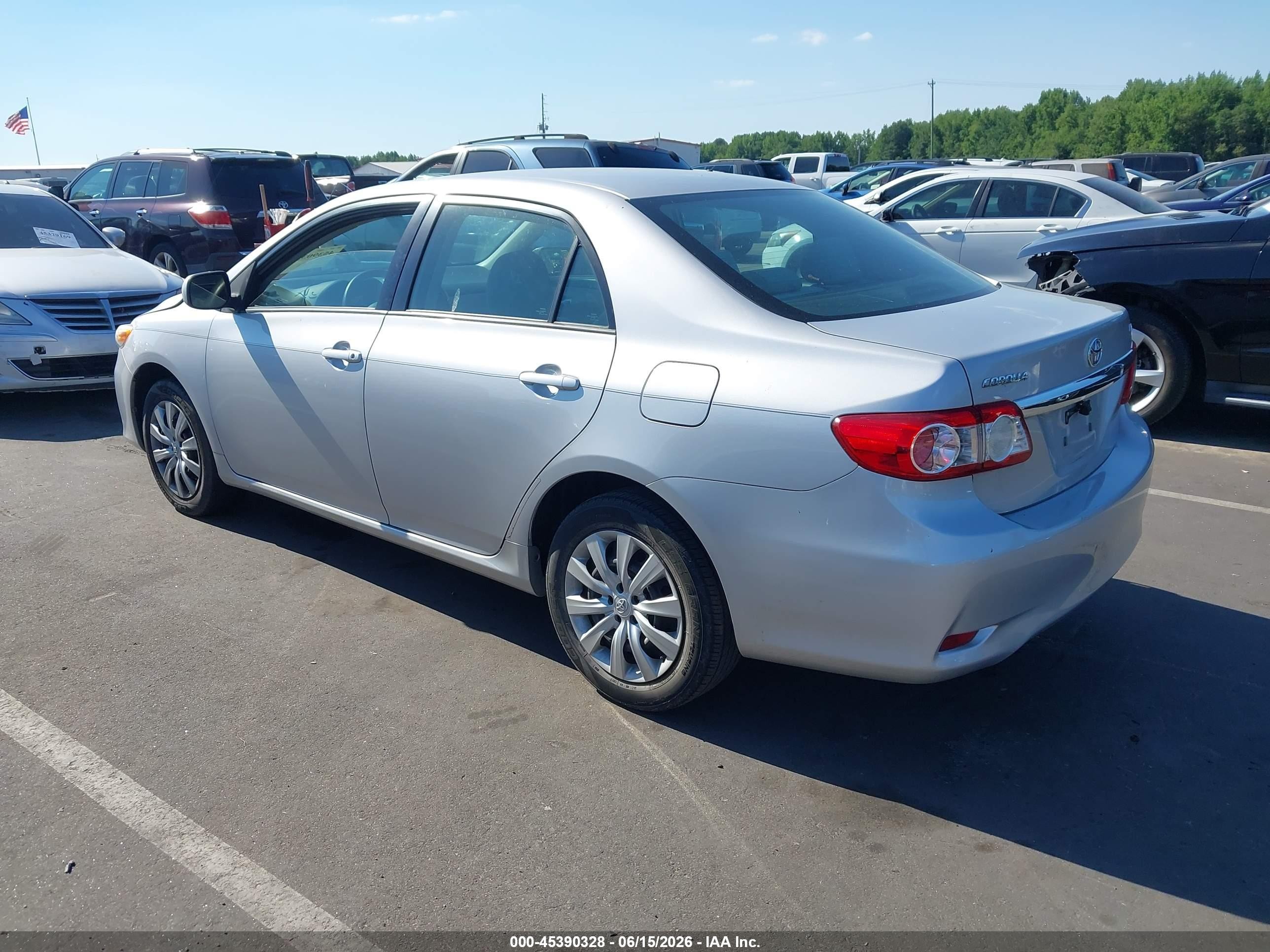 2012 Toyota Corolla Le Silver vin: 2T1BU4EE3CC802898