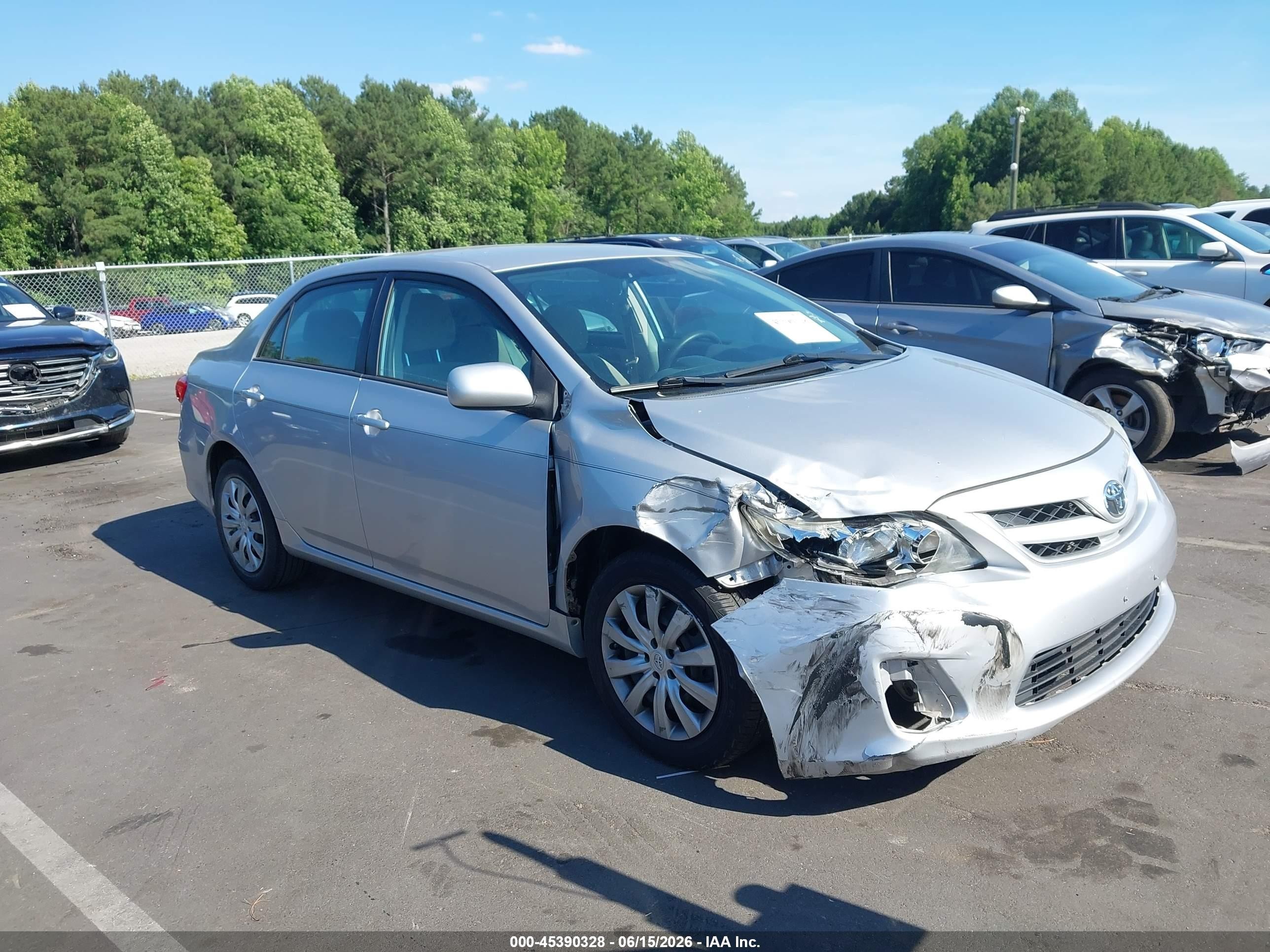 2012 Toyota Corolla Le Silver vin: 2T1BU4EE3CC802898