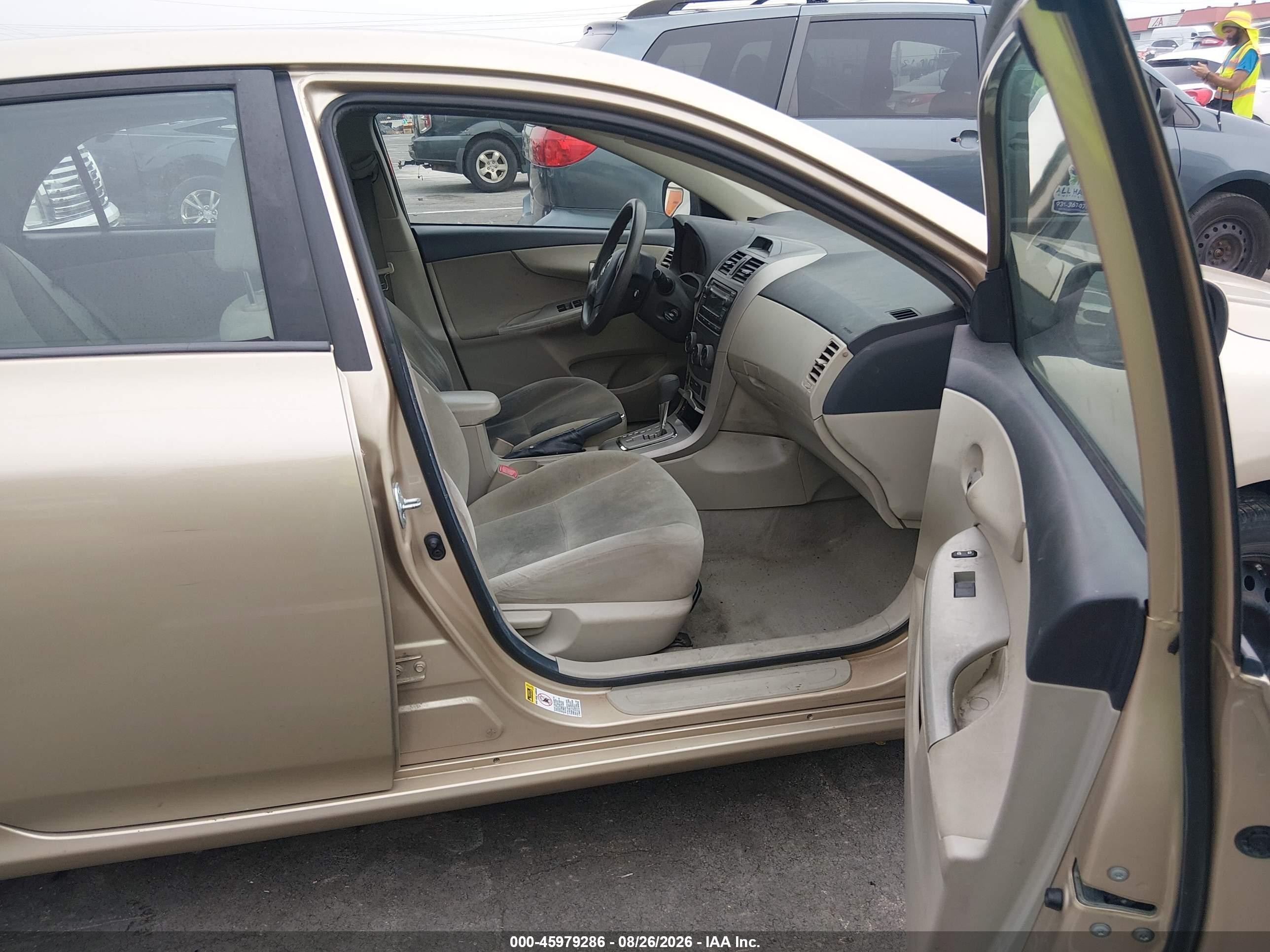 2012 Toyota Corolla Le Champagne vin: 2T1BU4EE3CC807907