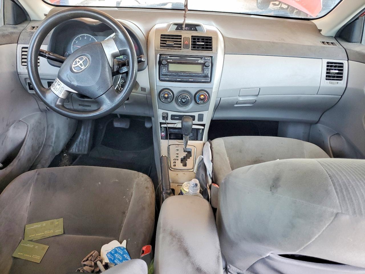 2012 Toyota Corolla Le Red vin: 2T1BU4EE3CC829292