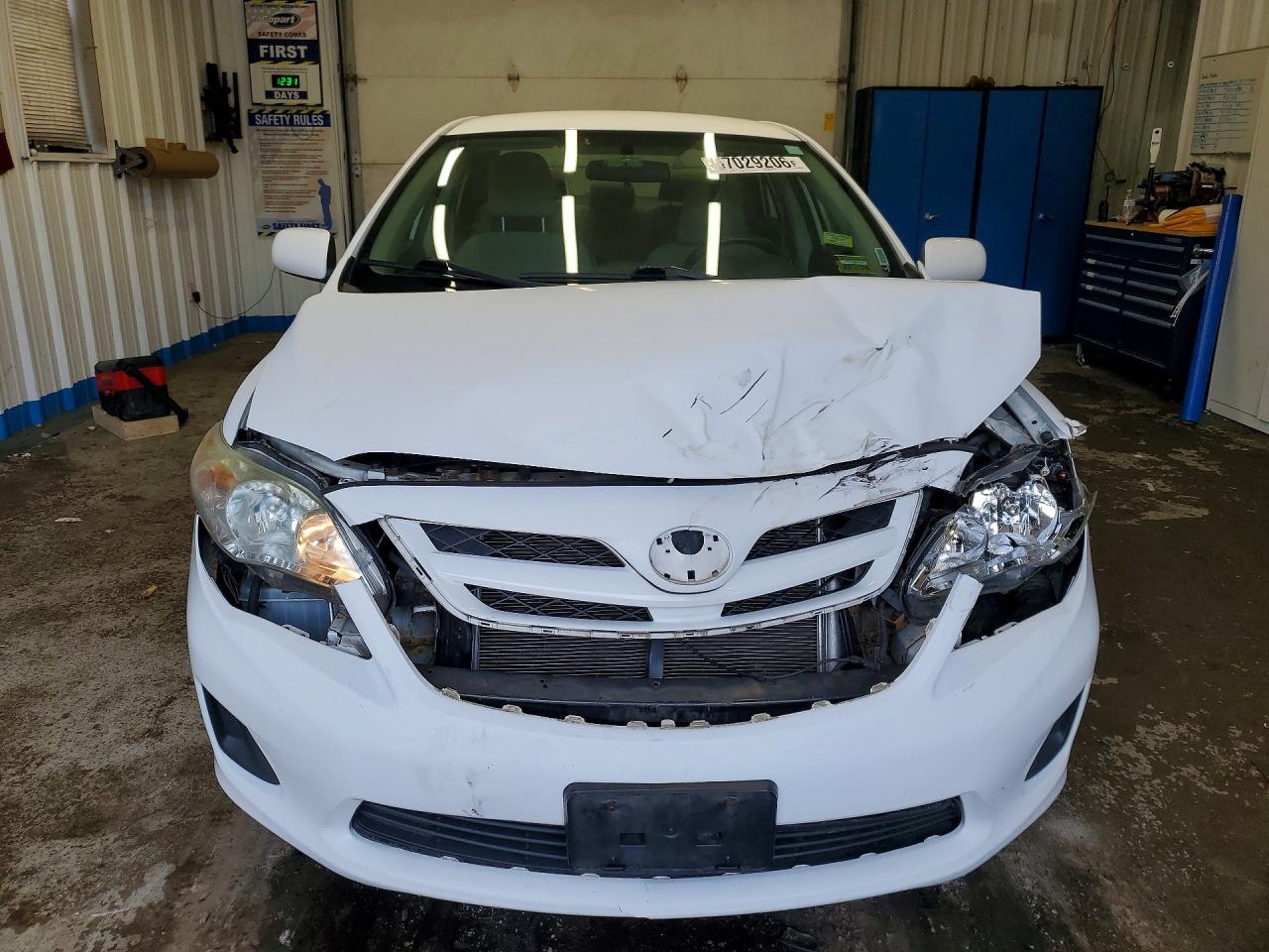 2012 Toyota Corolla Le White vin: 2T1BU4EE3CC865693