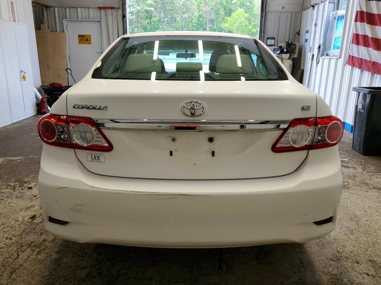 2012 Toyota Corolla Le White vin: 2T1BU4EE3CC865693