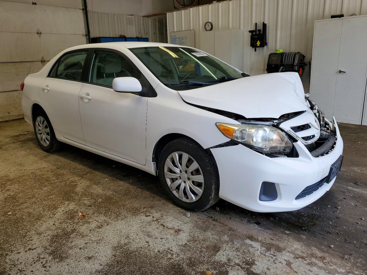 2012 Toyota Corolla Le White vin: 2T1BU4EE3CC865693